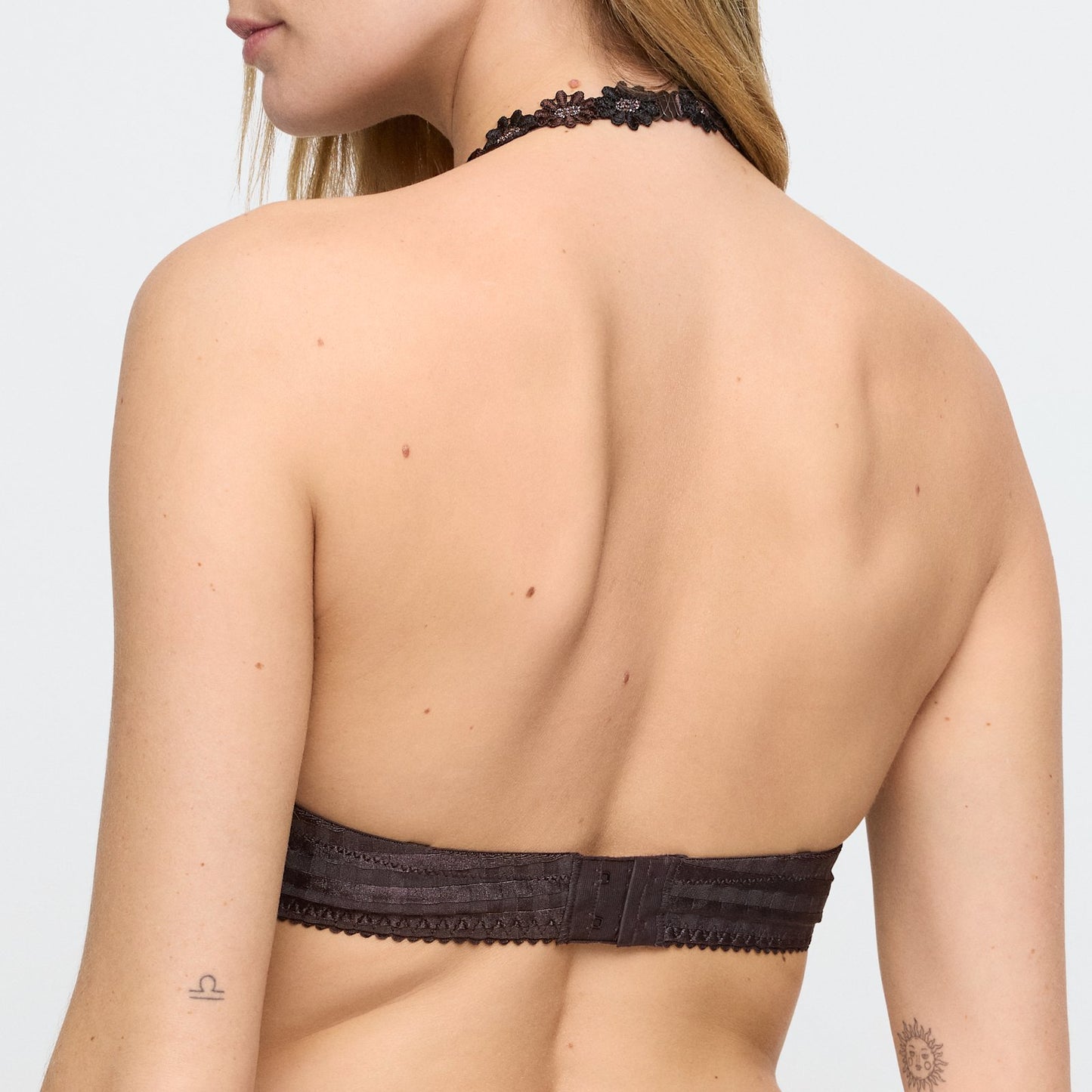 Marie Jo Avero Balcony Bra detail view in Sweet Chocolate