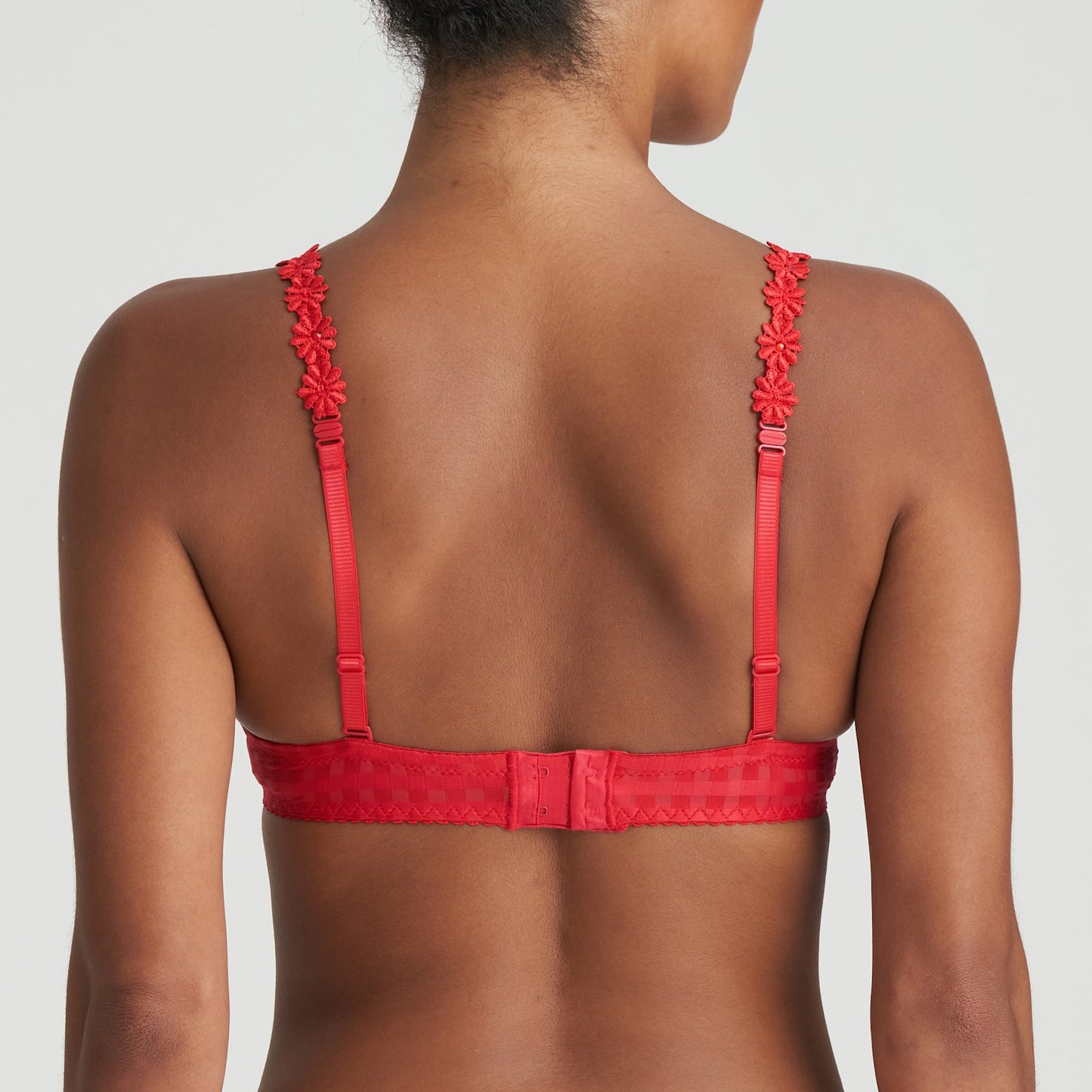 Marie Jo Avero Balcony Bra detail view in Scarlet