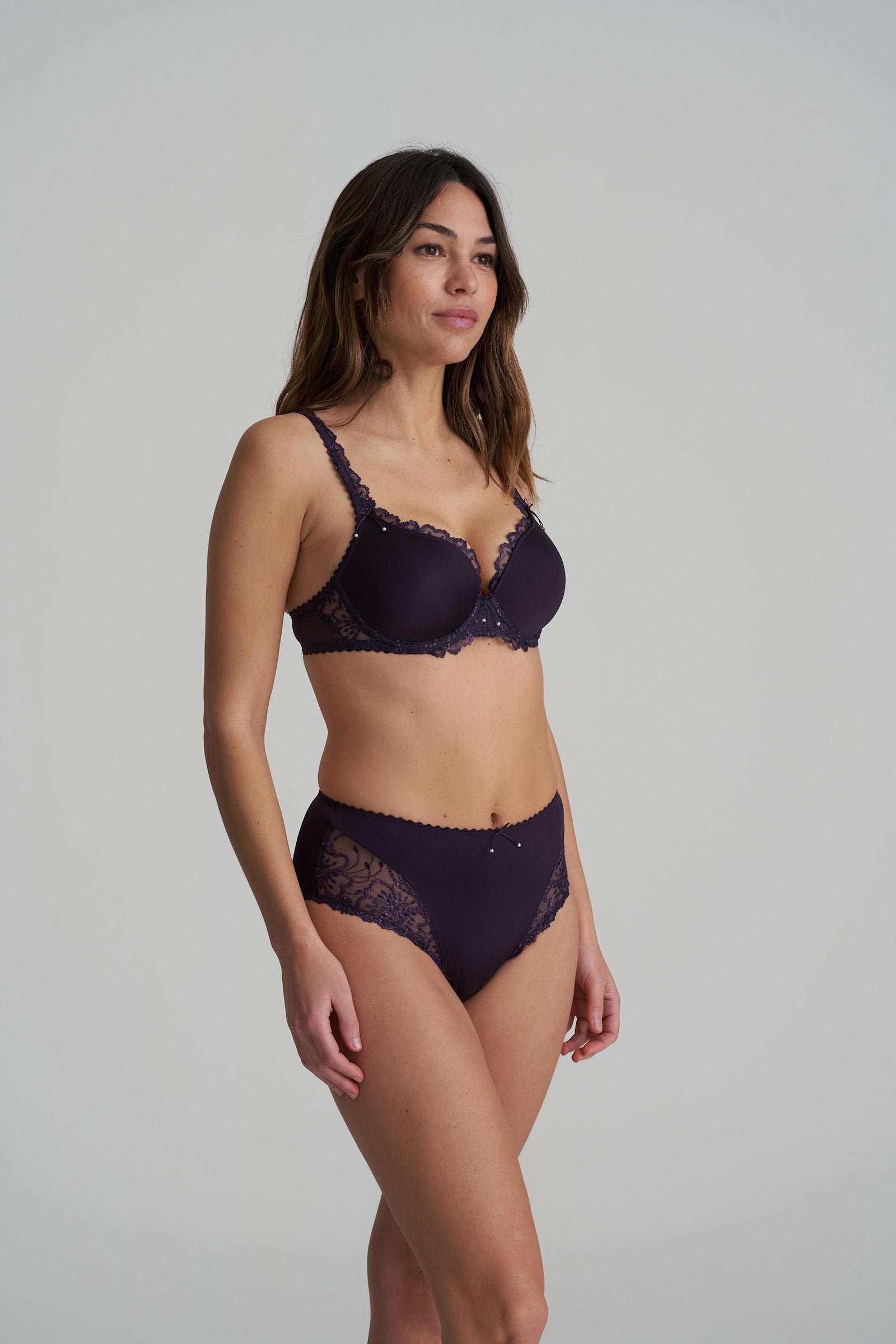 Marie Jo Jane Full Cup Bra styled on model in Amethyst