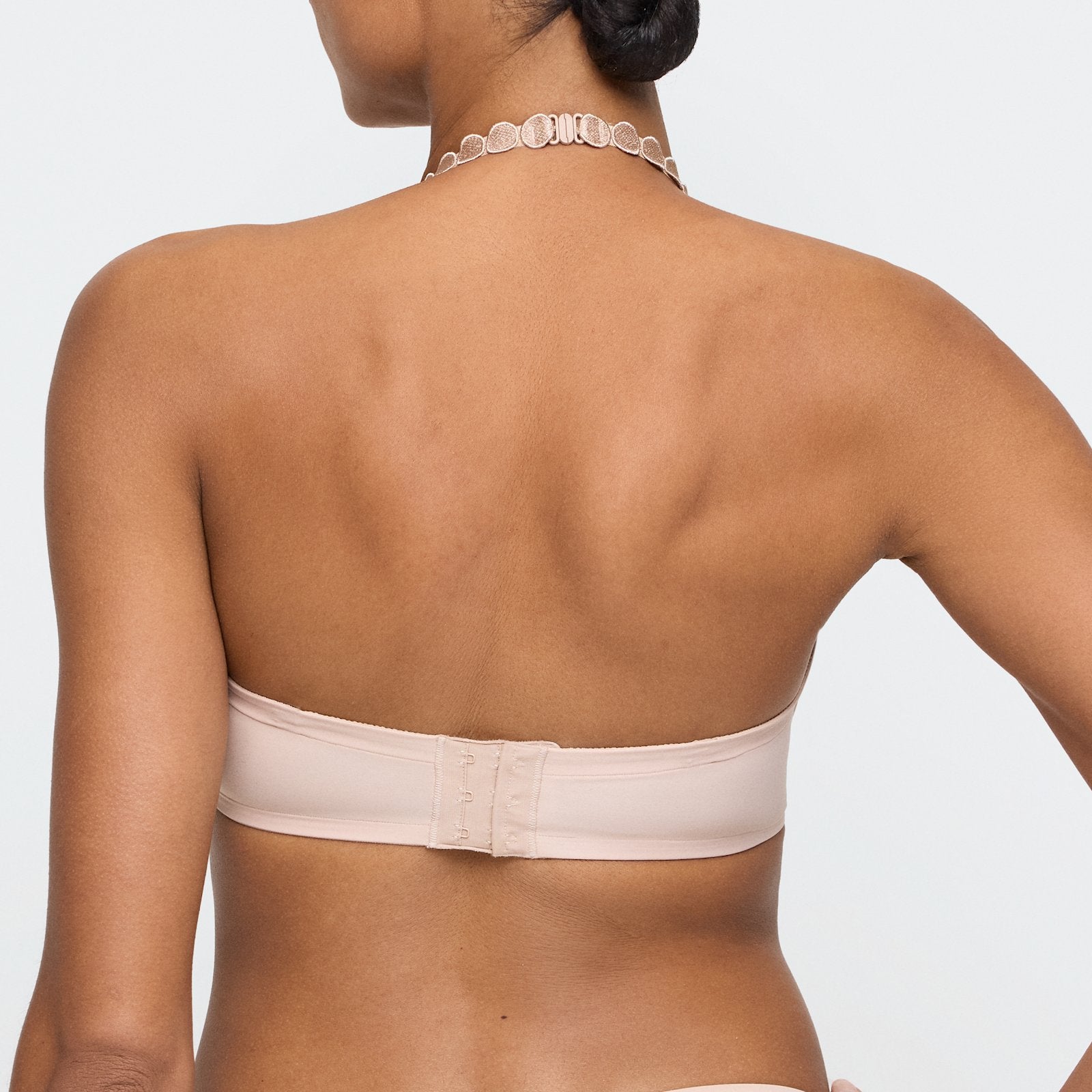 Marie Jo Tom Plunge Bra detail view in Caffé Latte