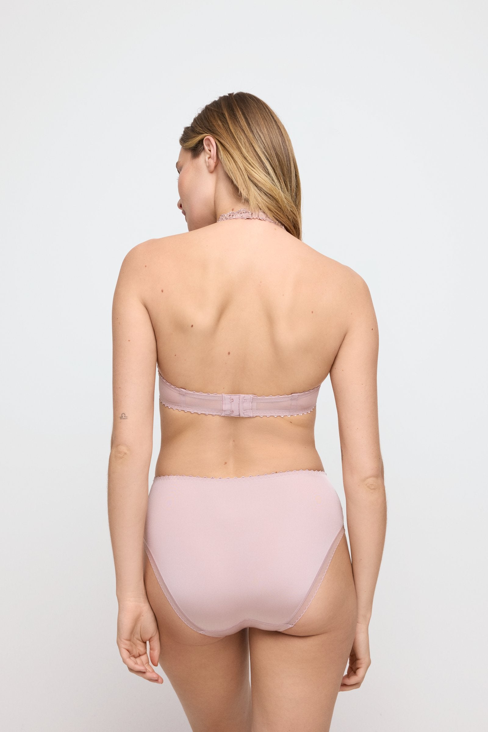 Marie Jo Jane Full Cup Bra styled on model in Bois De Rose
