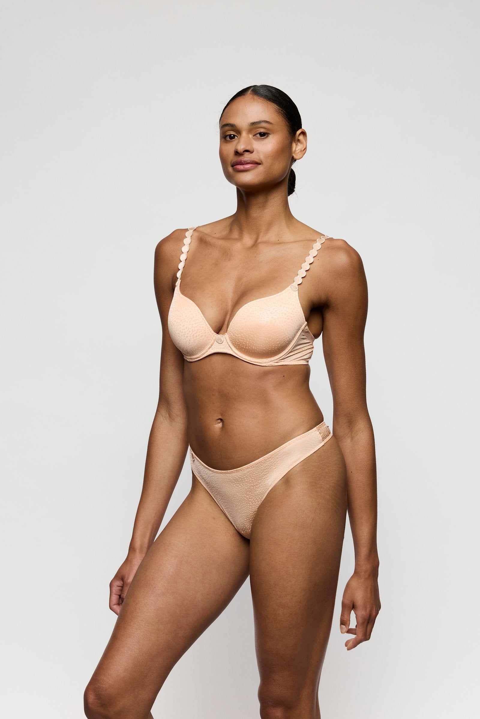 Marie Jo Tom Full Cup Bra styled on model in Peach Whisper