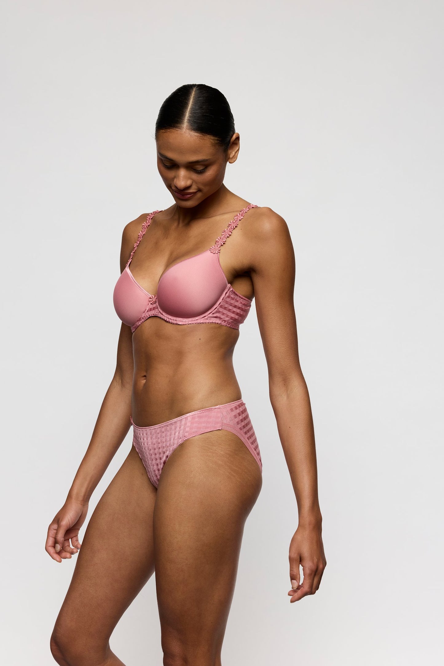 Marie Jo Avero Spacer Bra styled on model in Ballet Pink