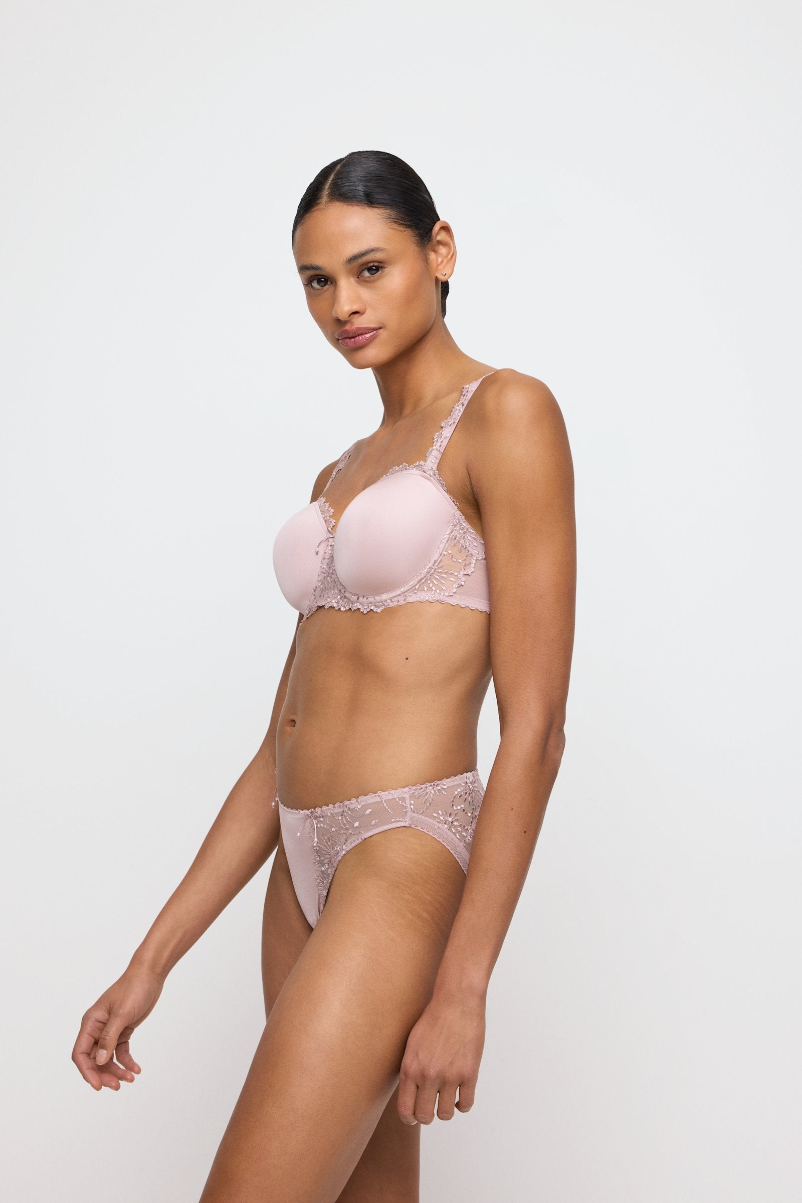 Marie Jo Jane Strapless Bra styled on model in Bois De Rose
