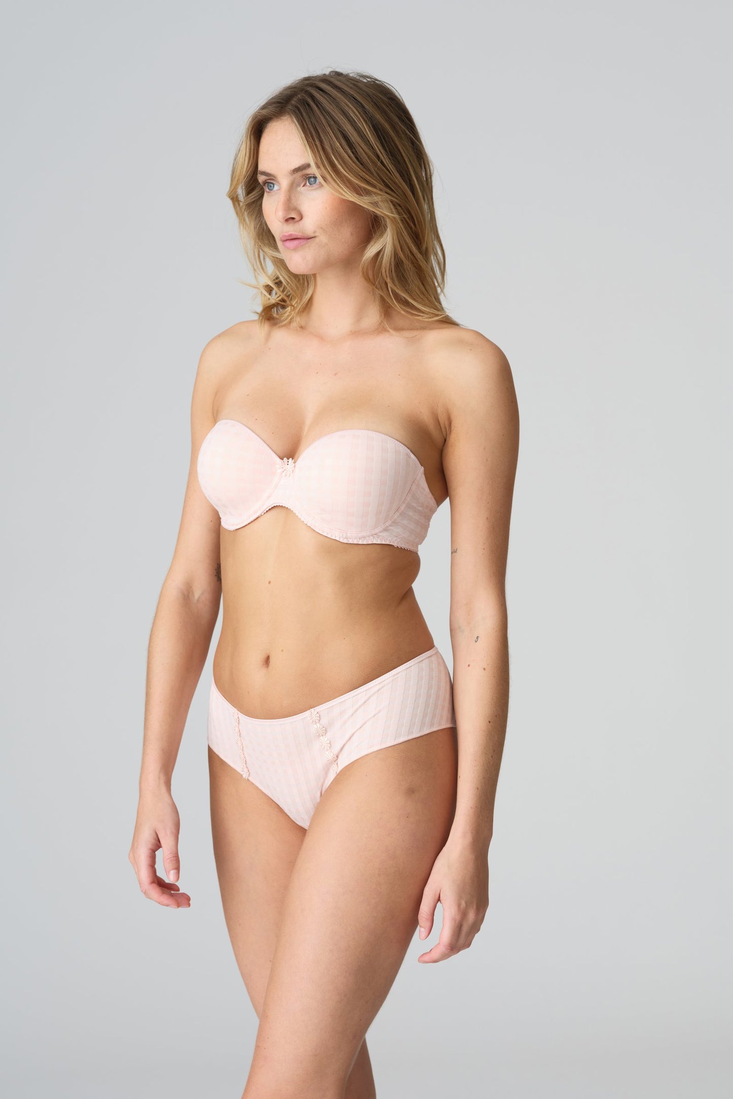 Marie Jo Avero Strapless Bra styled on model in Pearly Pink