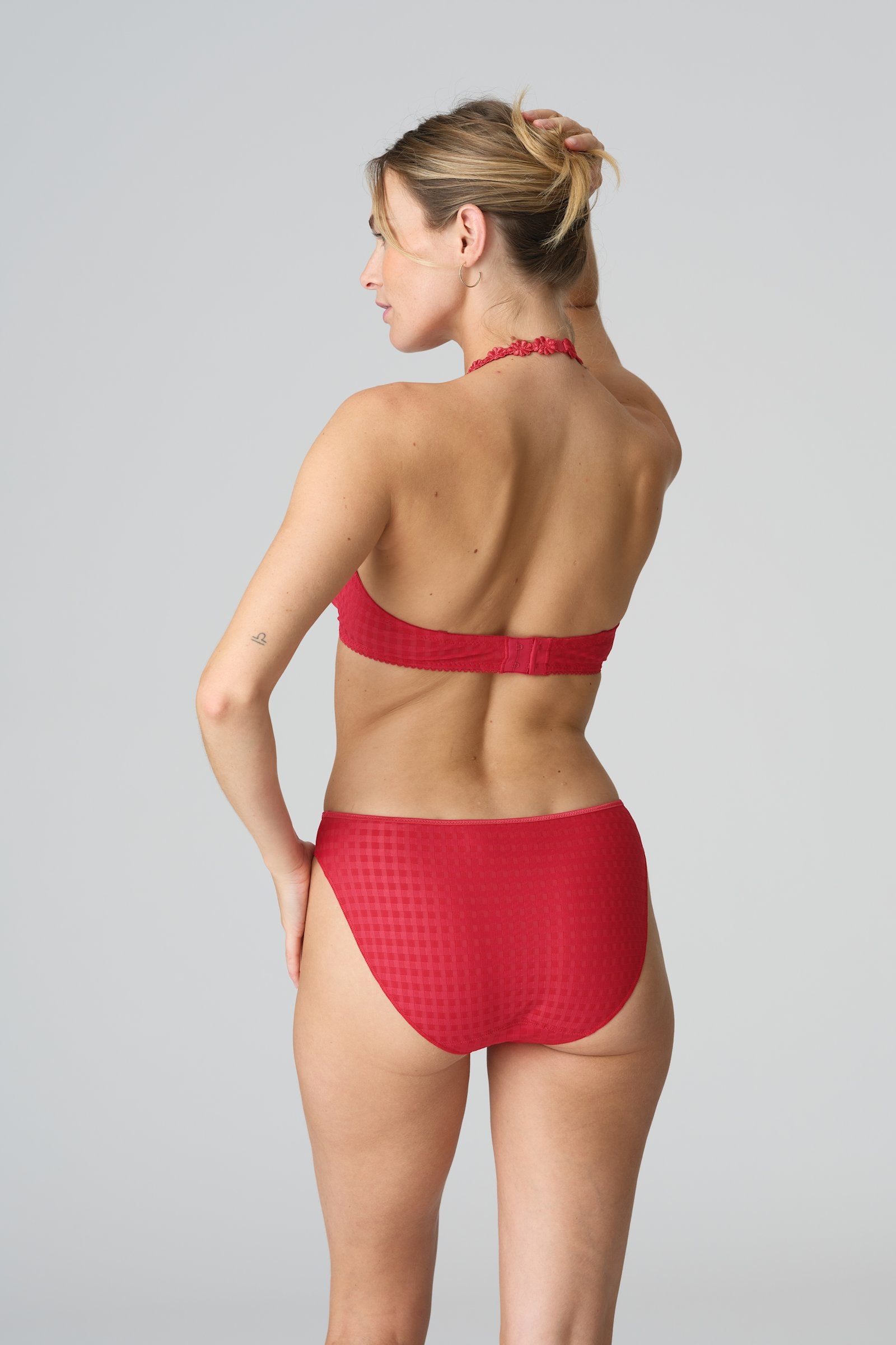 Marie Jo Avero Full Cup Bra styled on model in Scarlet