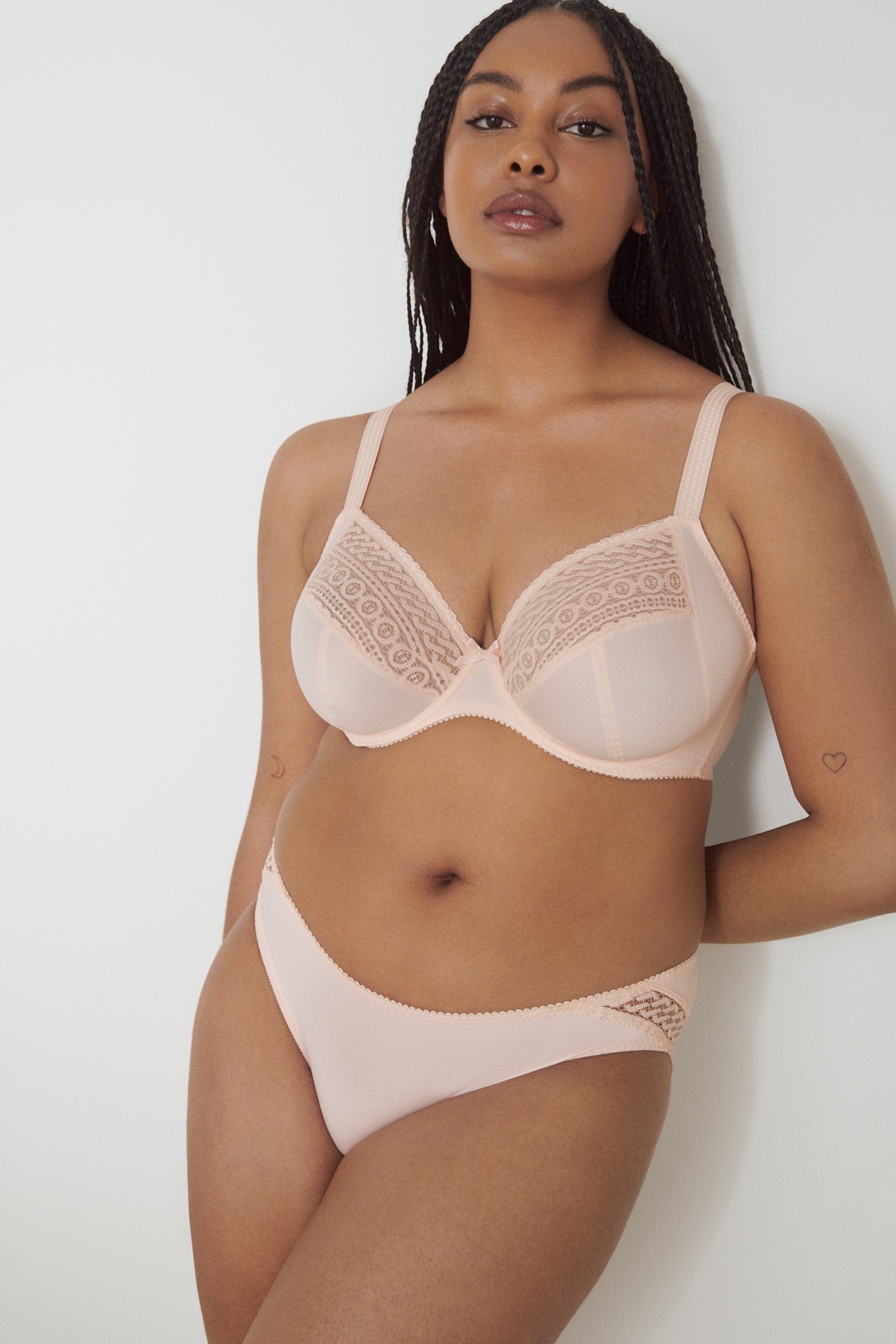 PrimaDonna Montara Rio Brief styled on model in Crystal Pink
