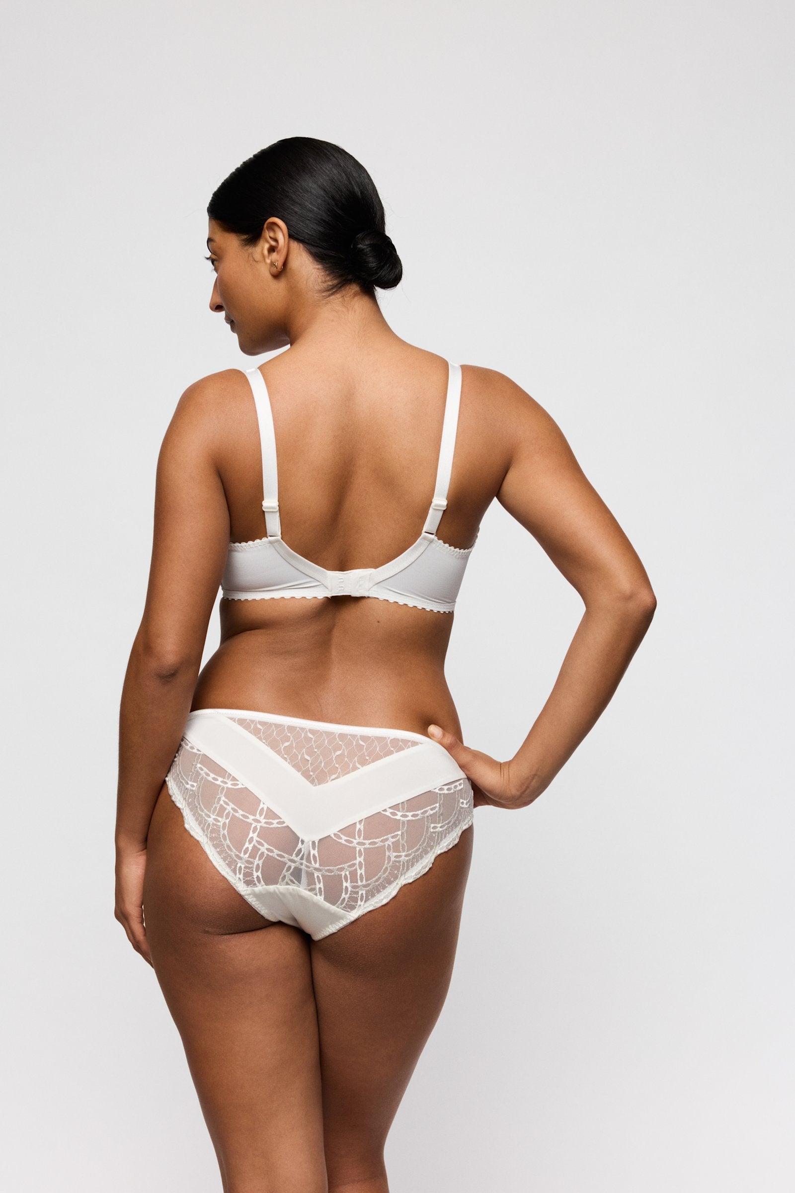 PrimaDonna Naica Rio Brief on model in Natural