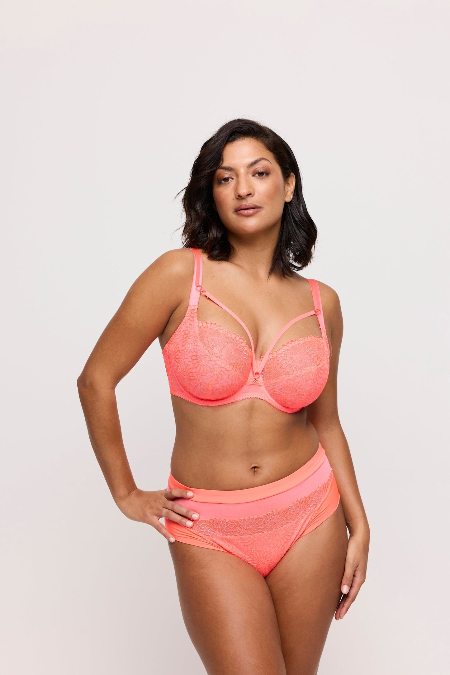 PrimaDonna Sophora Full Brief on model in Spritz