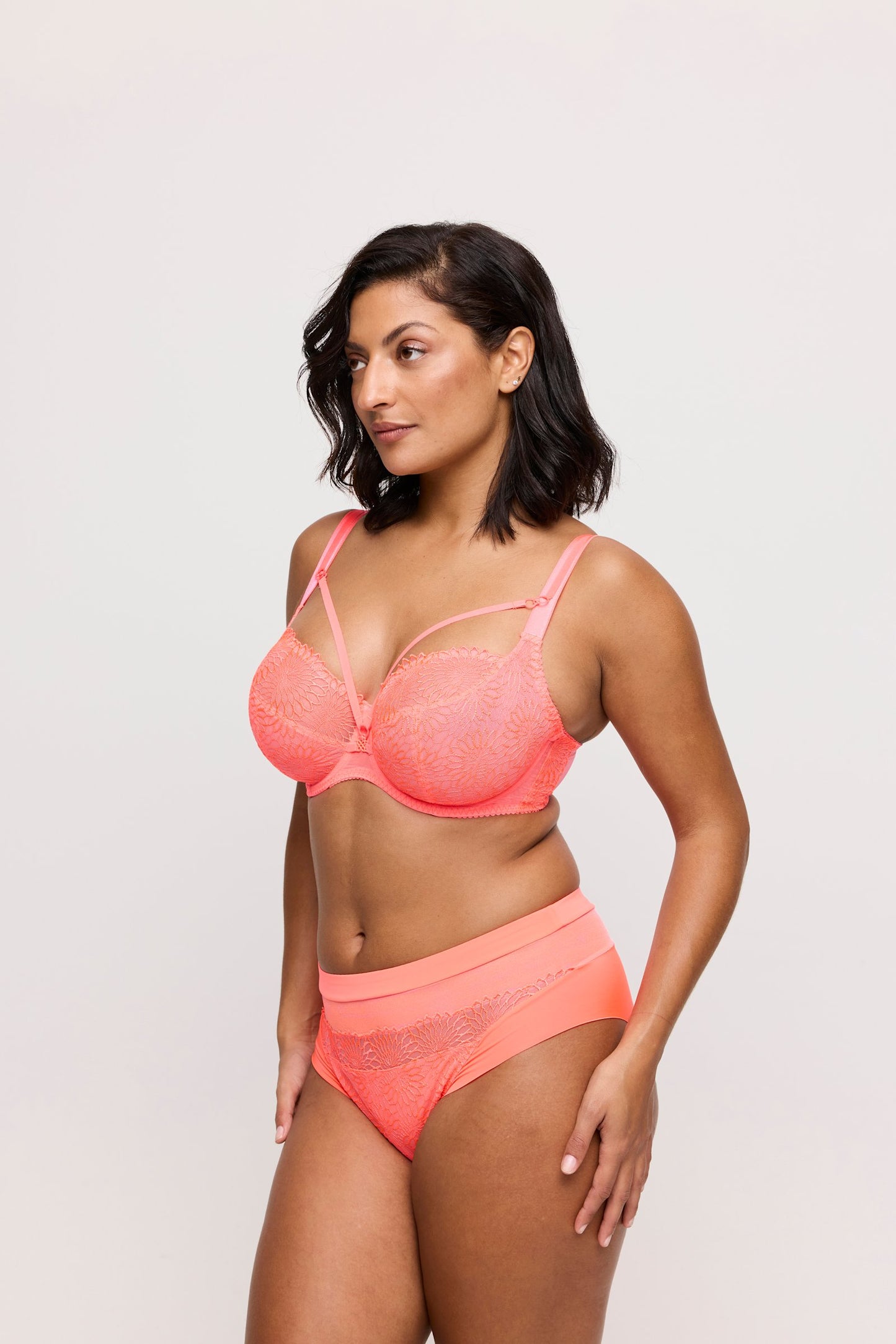 PrimaDonna Sophora Full Brief on model in Spritz