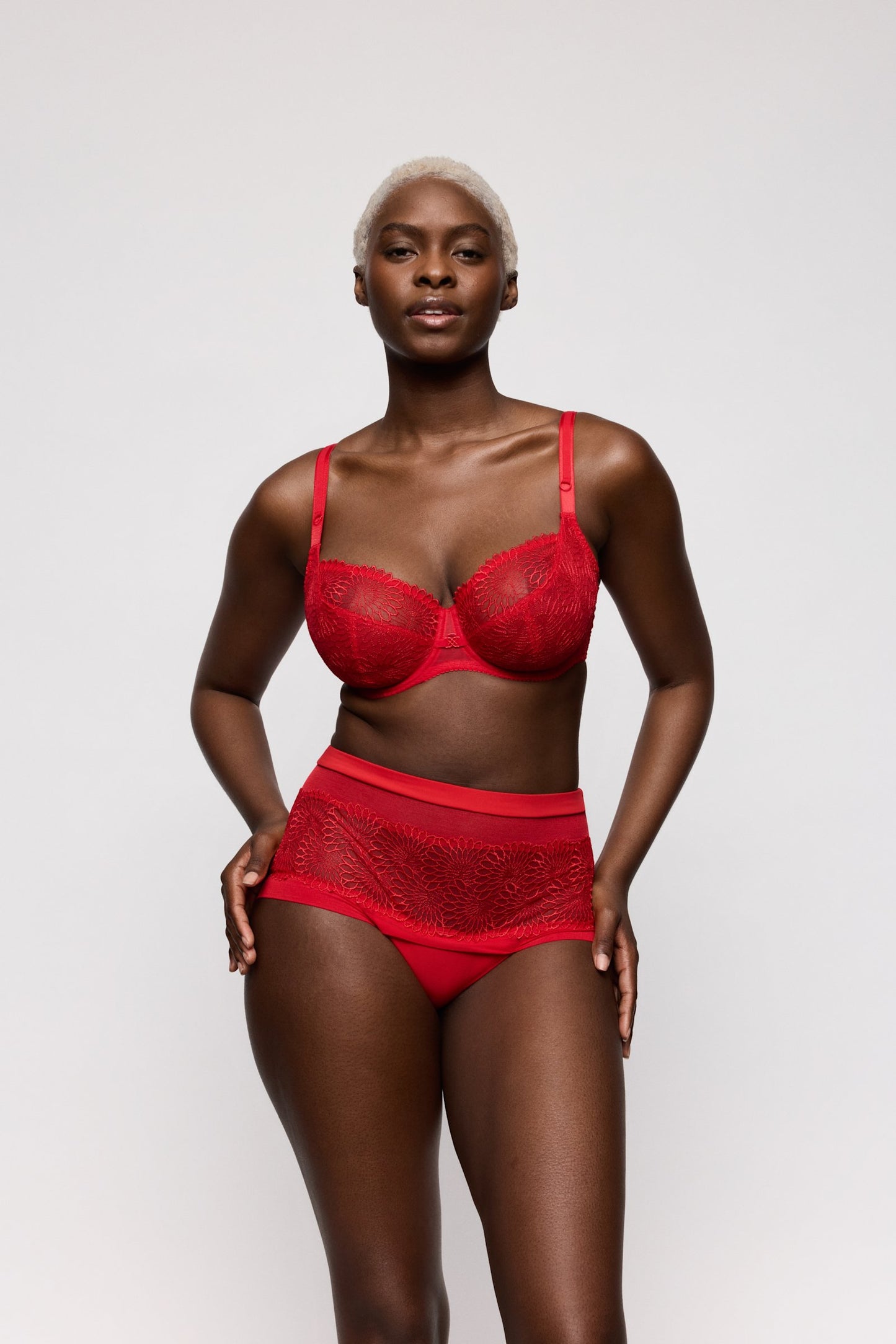 PrimaDonna Sophora Hotpant on model in True Red