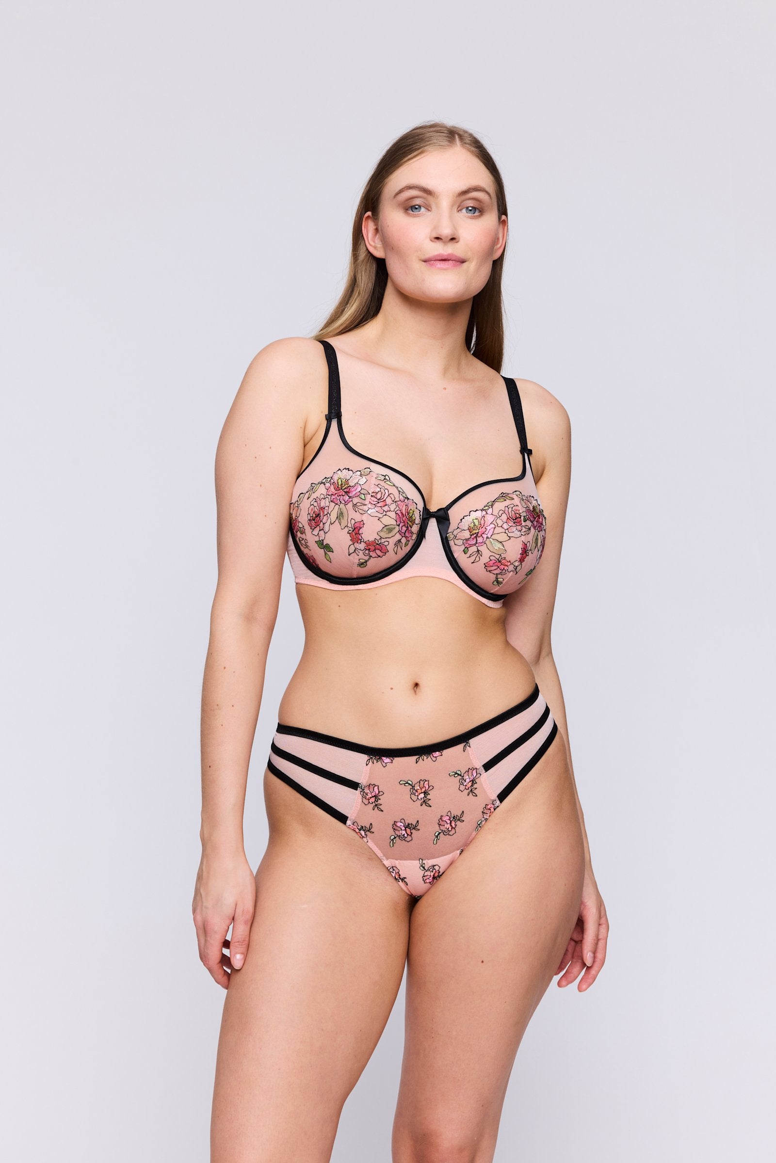 PrimaDonna Eraclea Balcony Bra on model in Parfait