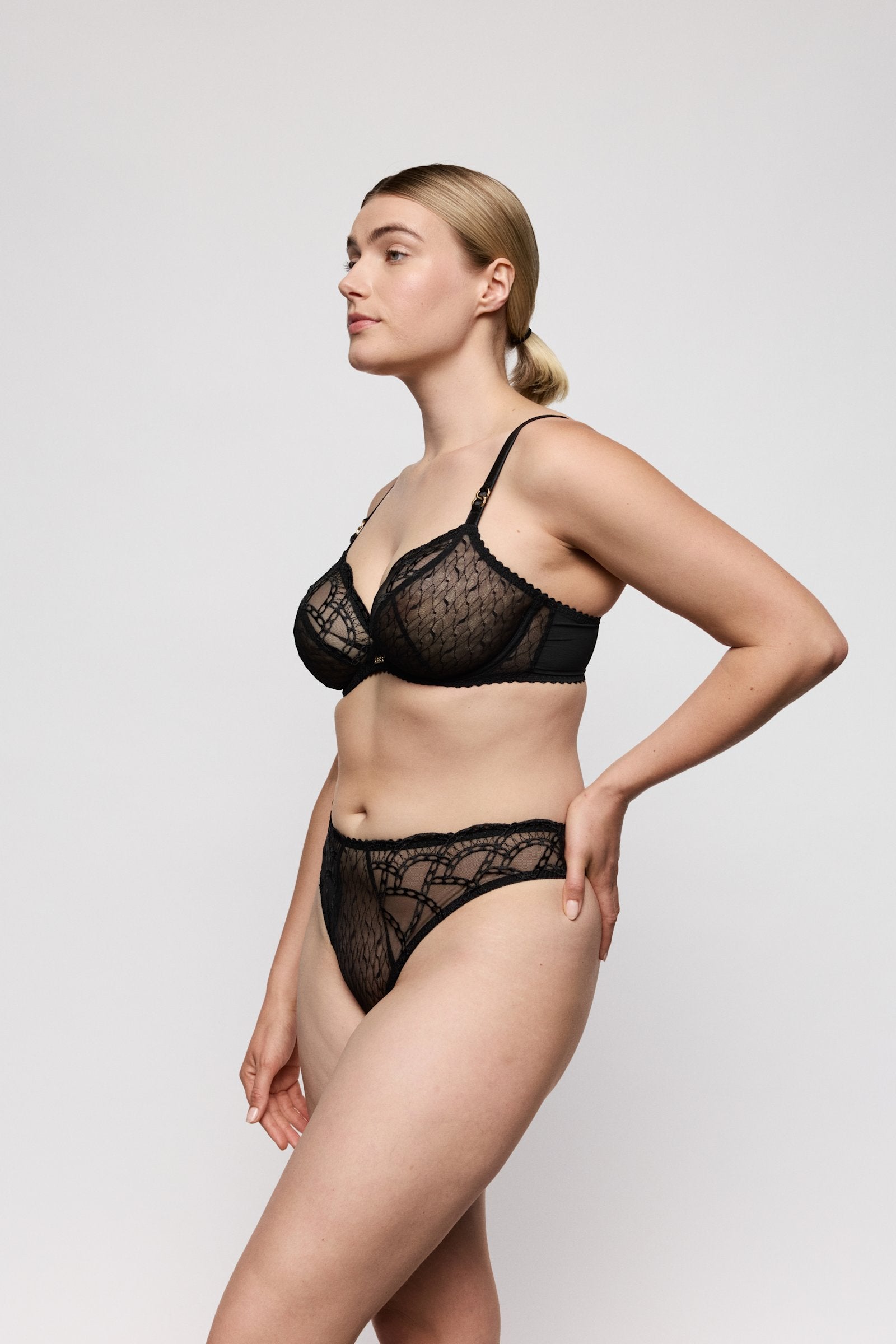 PrimaDonna Naica Thong on model in Black