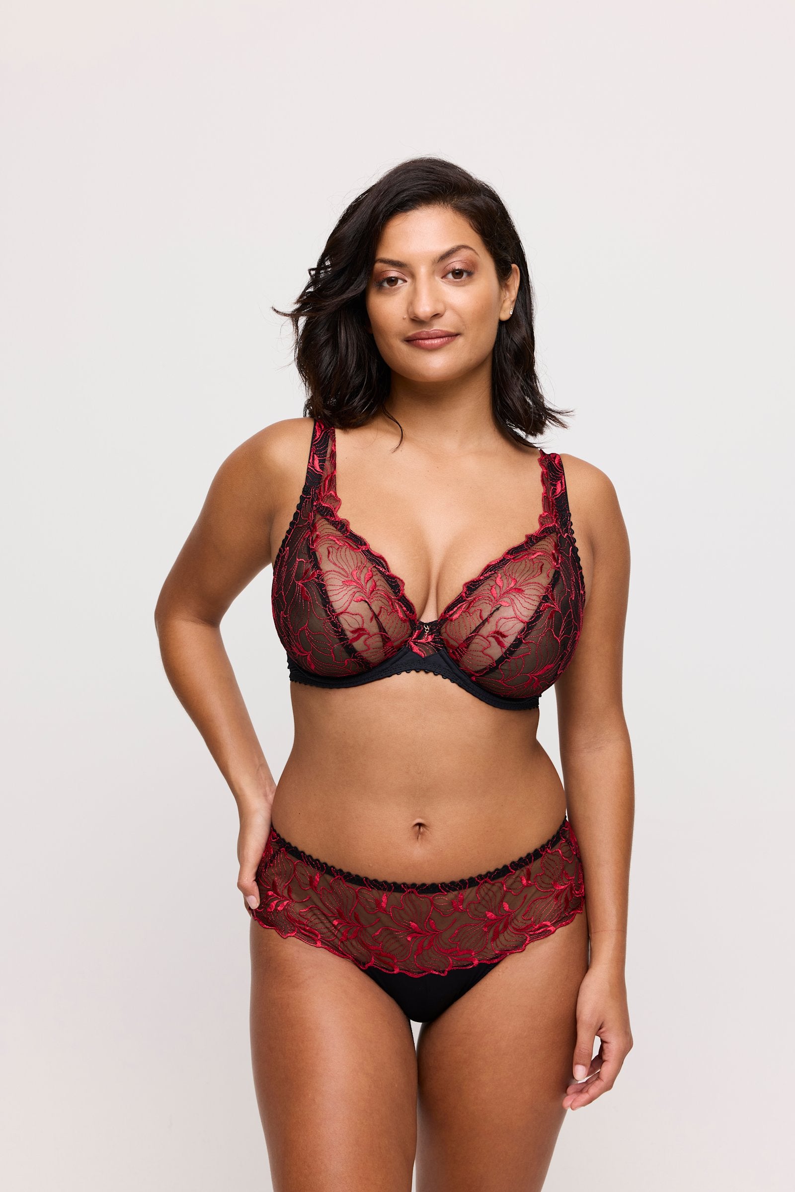 PrimaDonna Springdale Luxury Thong on model in Black Rose