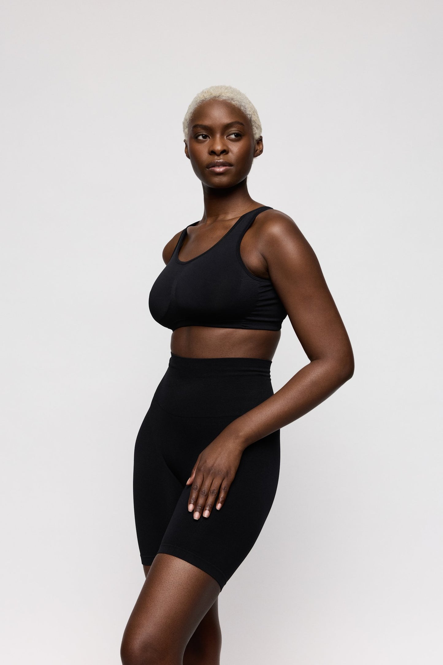 PrimaDonna Nudda Shapewear Long-Leg Shaper on model in Black