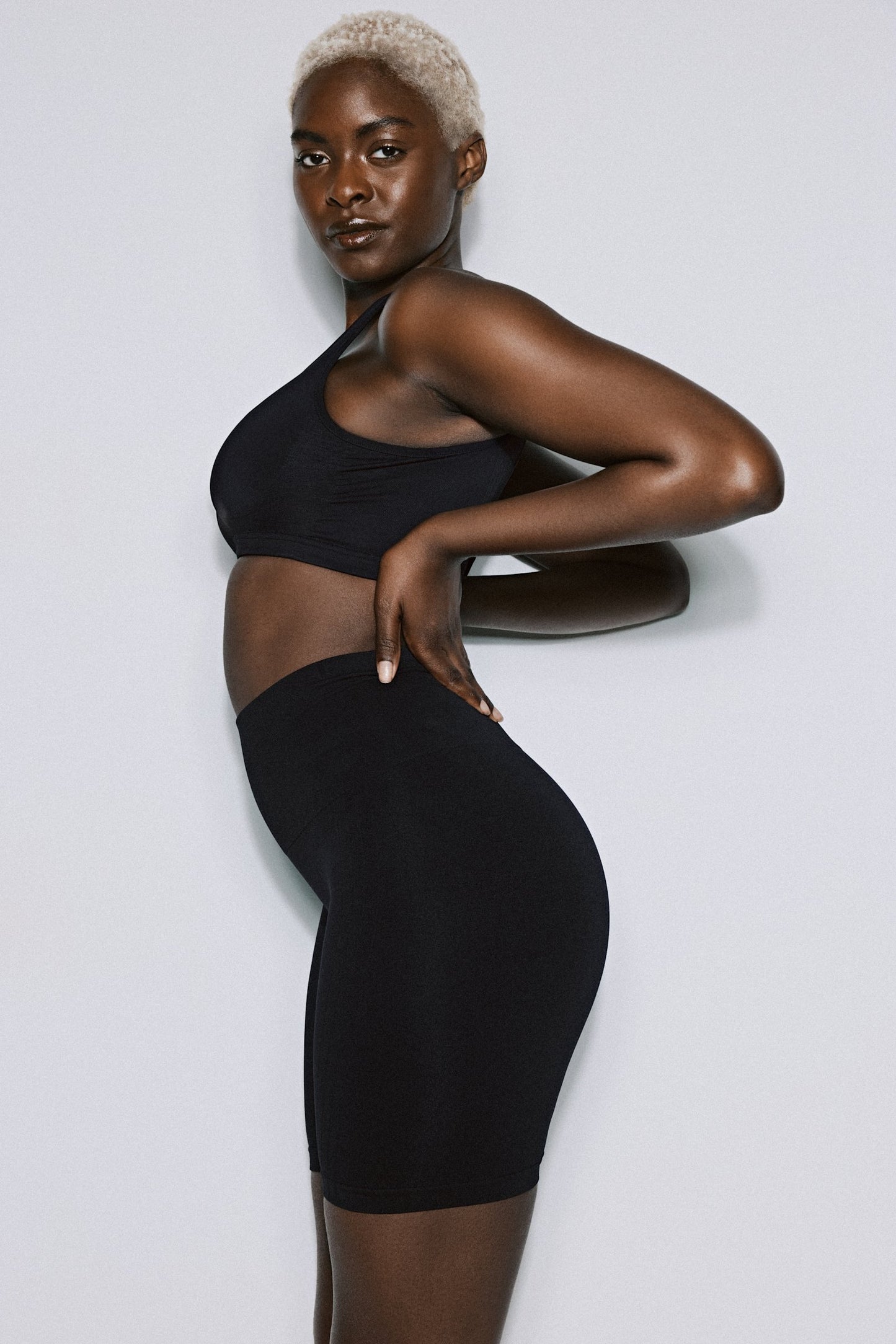 PrimaDonna Nudda Shapewear Long-Leg Shaper styled on model in Black