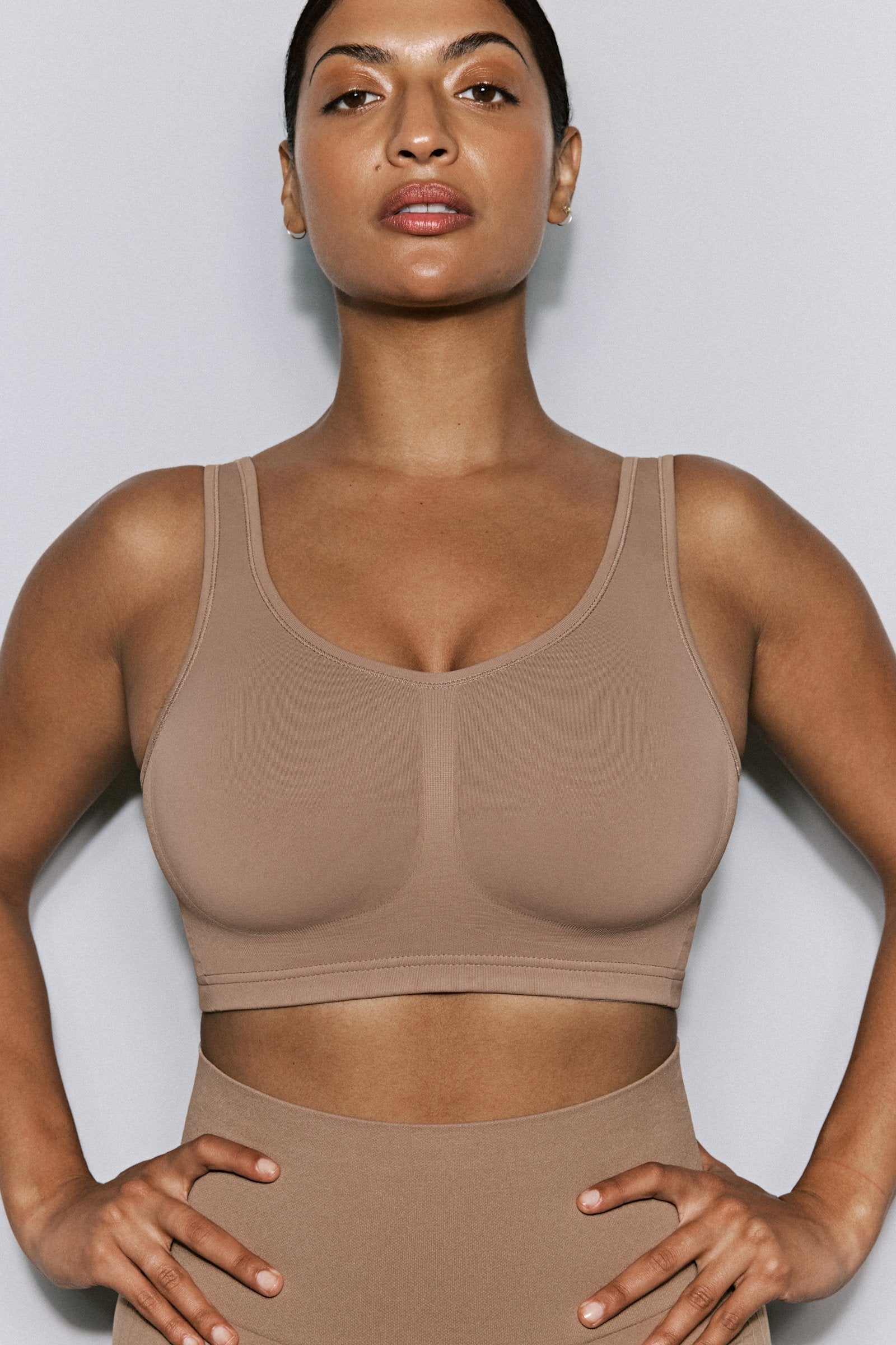 PrimaDonna Nudda Shapewear Long-Leg Shaper styled on model in Ginger