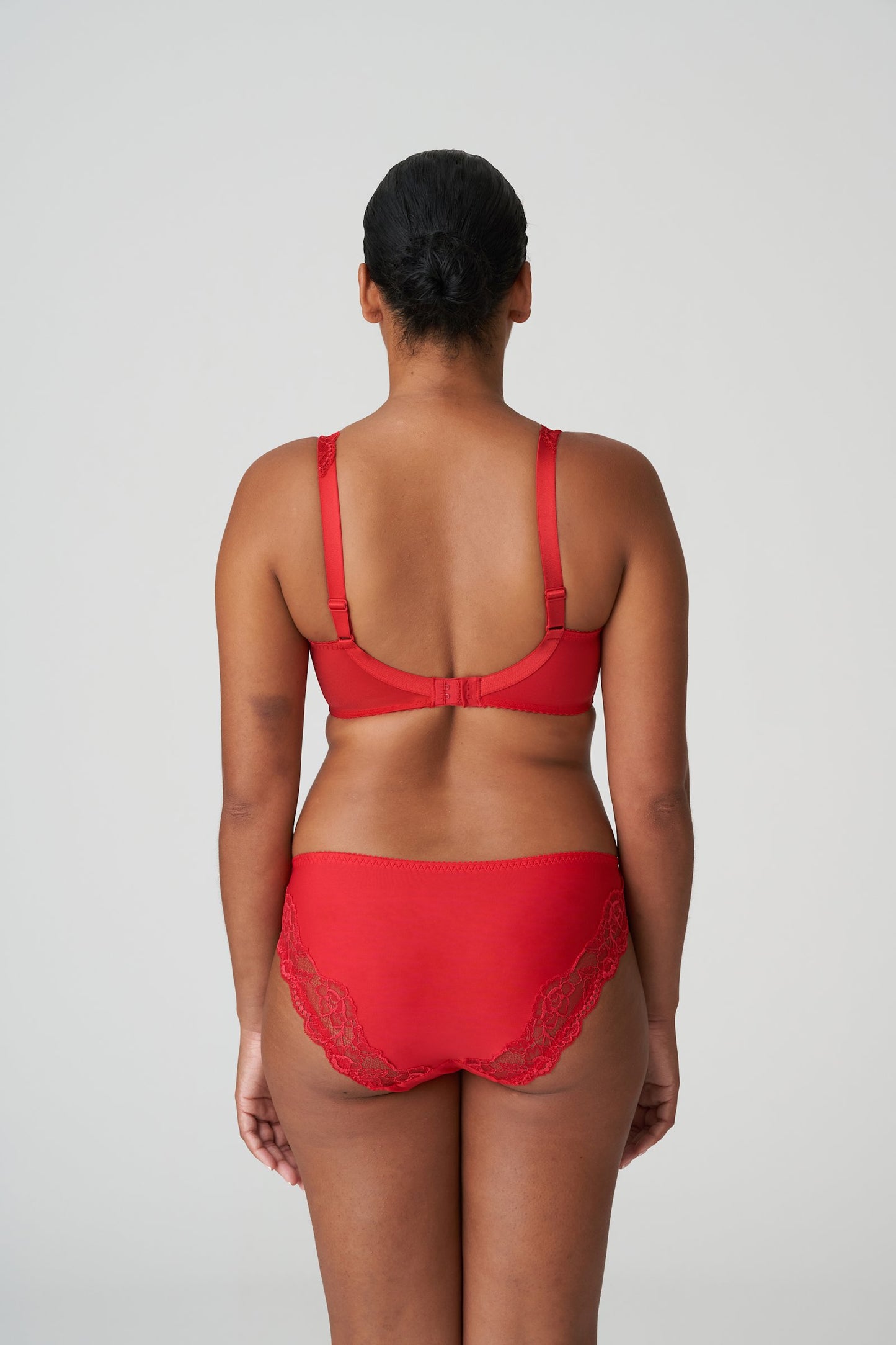 PrimaDonna Madison Rio Brief on model in Scarlet