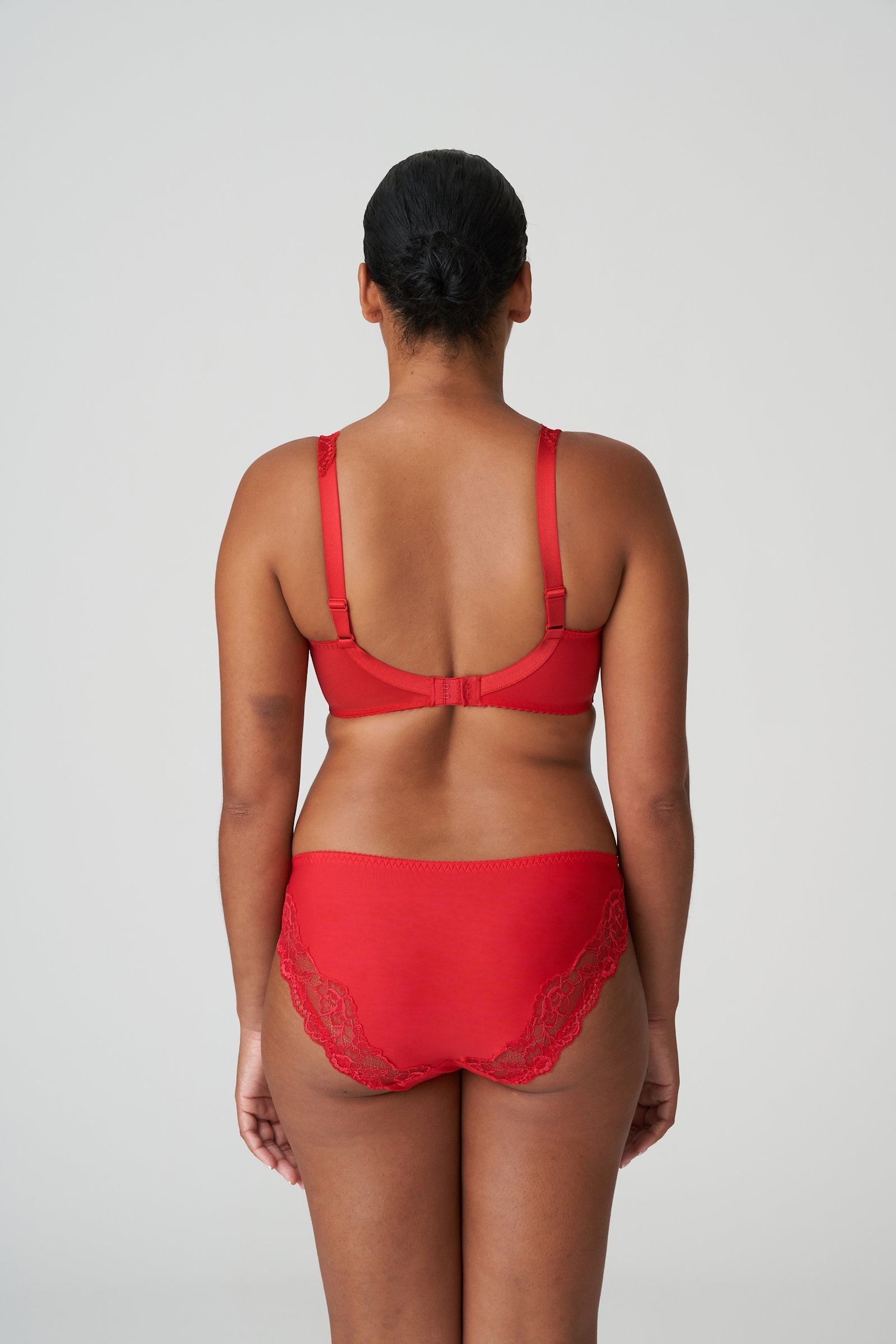 PrimaDonna Madison Rio Brief on model in Scarlet