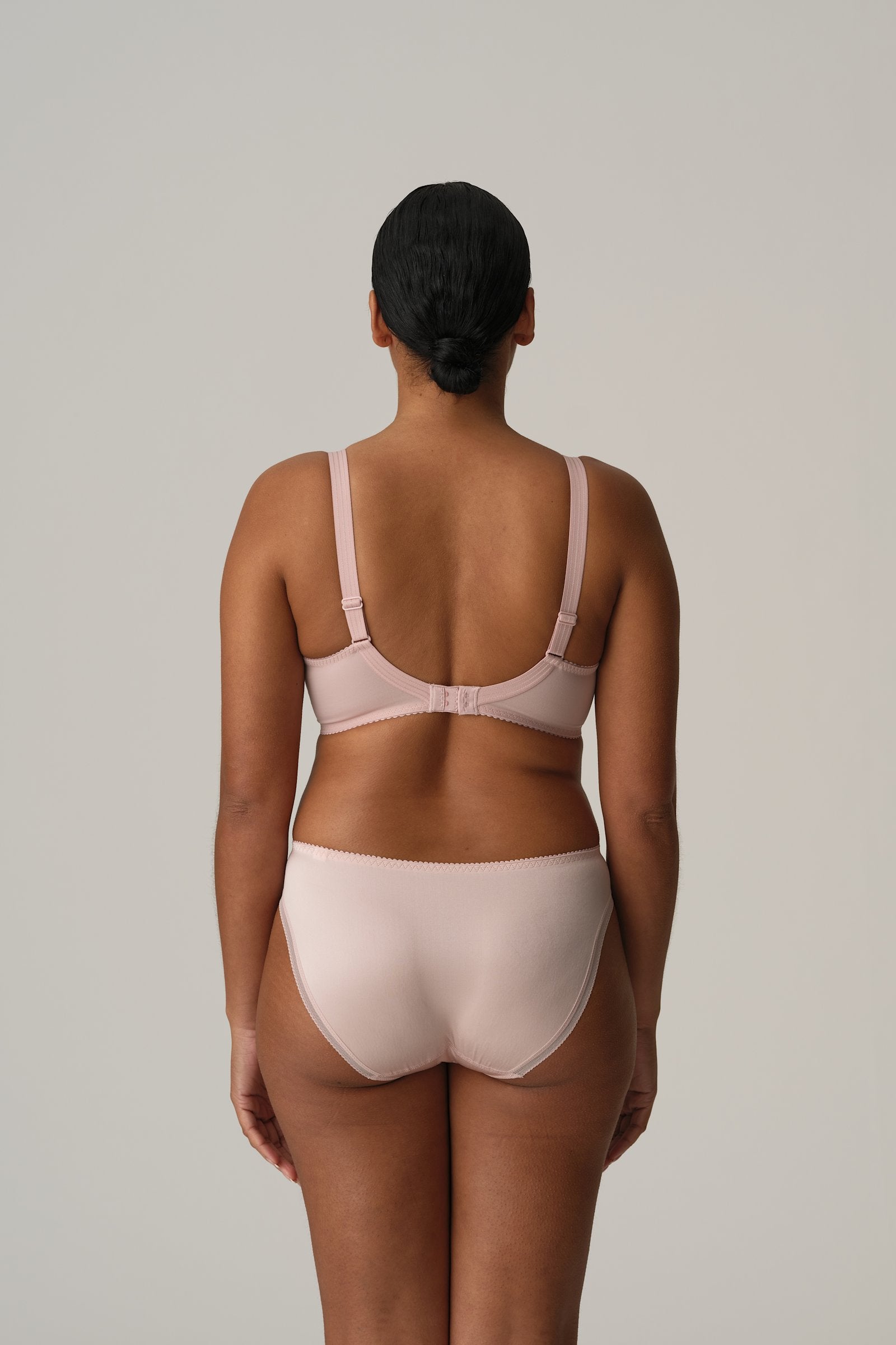 PrimaDonna Monterrey Rio Brief on model in Vintage Pink