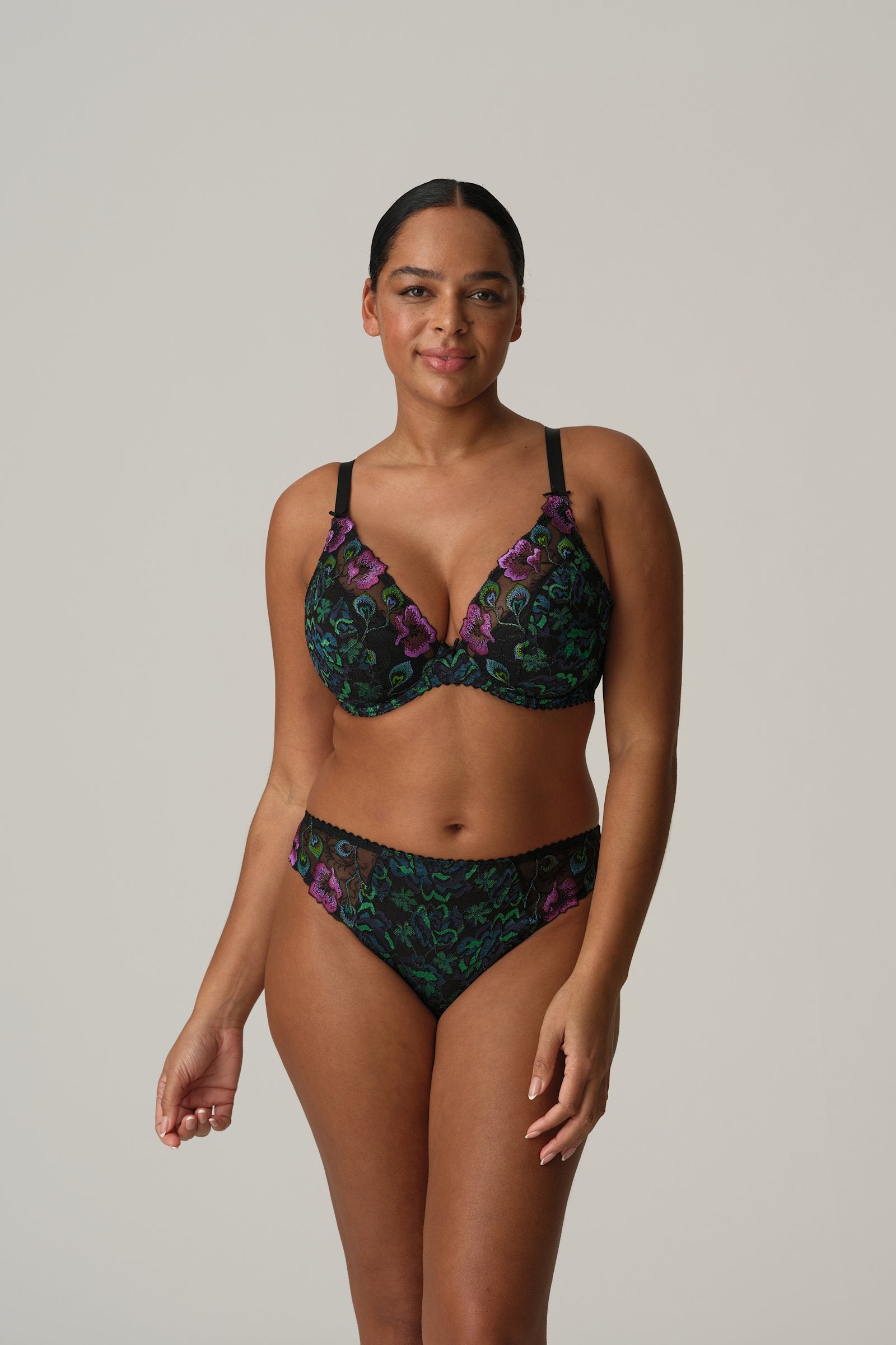 PrimaDonna San Angel Rio Brief on model in Peacock Feather