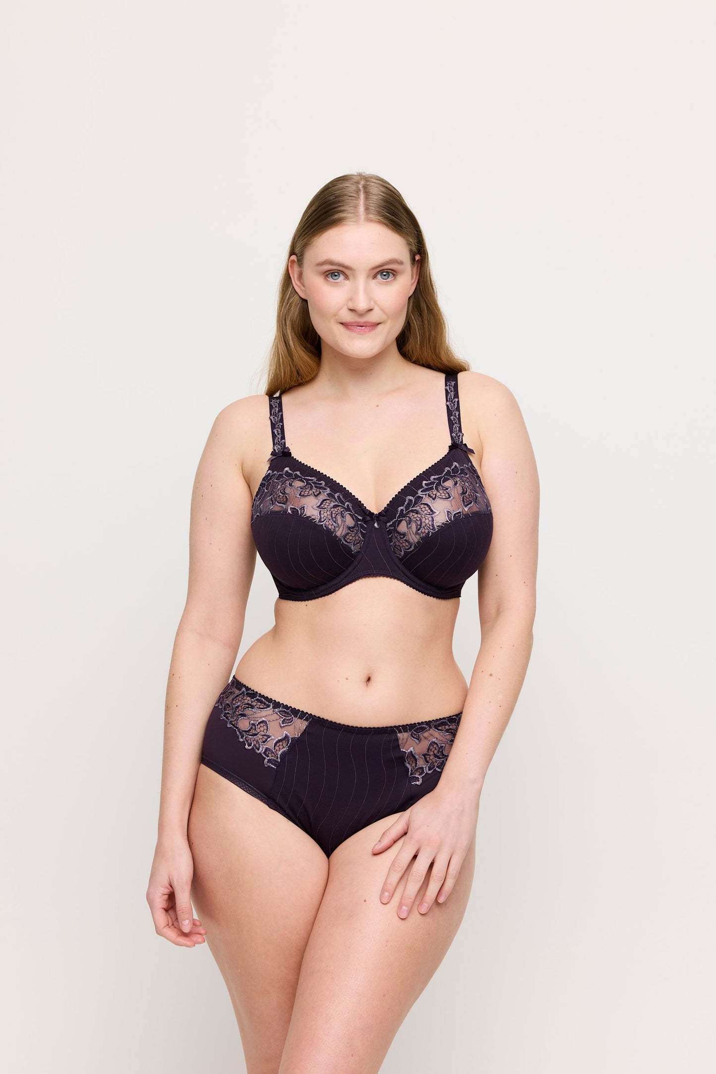 PrimaDonna Deauville Full Cup Bra on model in Amethyst Gem