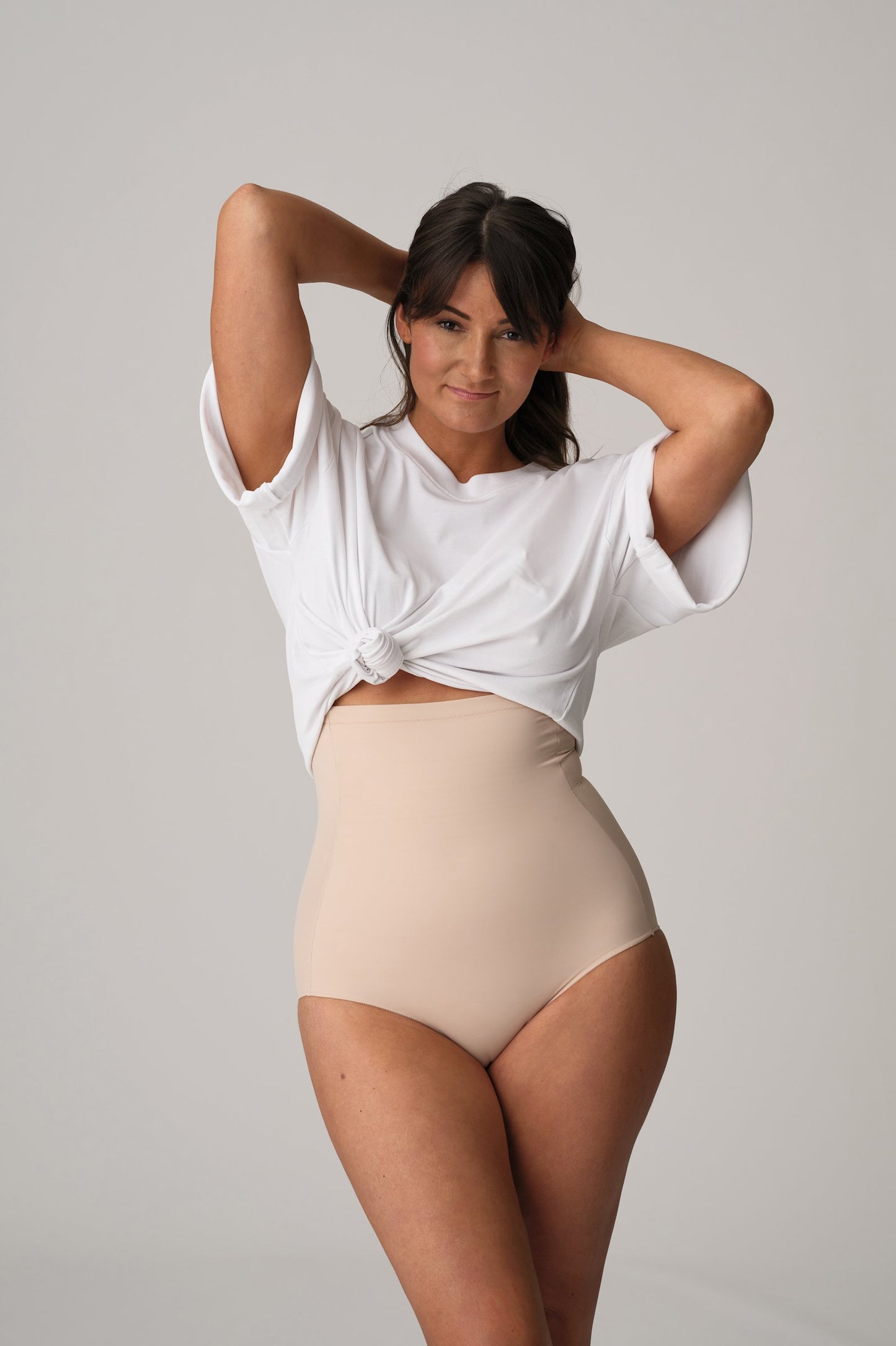 PrimaDonna Perle Shapewear High Brief on model in Caffé Latte