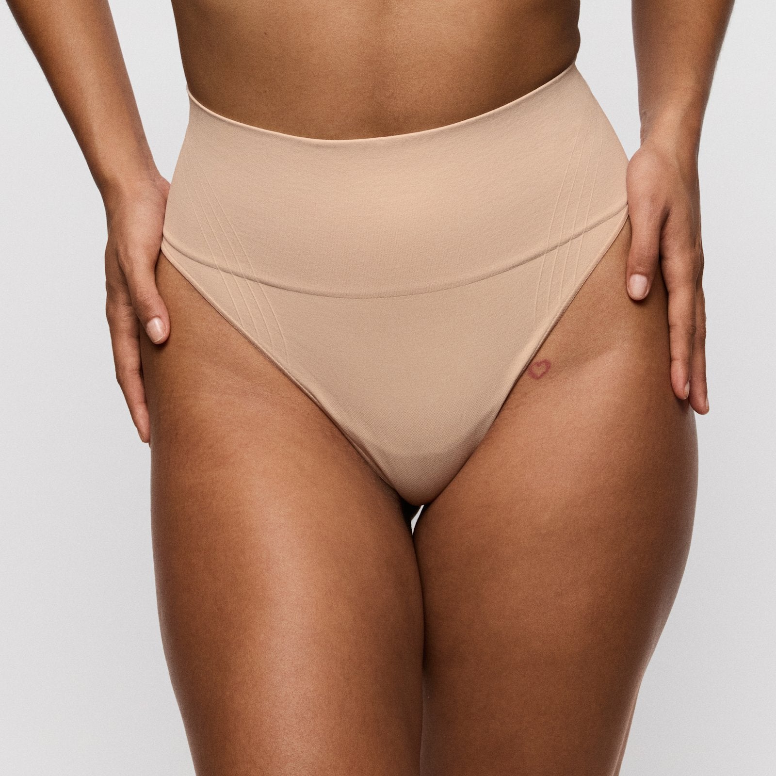 PrimaDonna Nudda Shapewear Thong in Caffé Latte