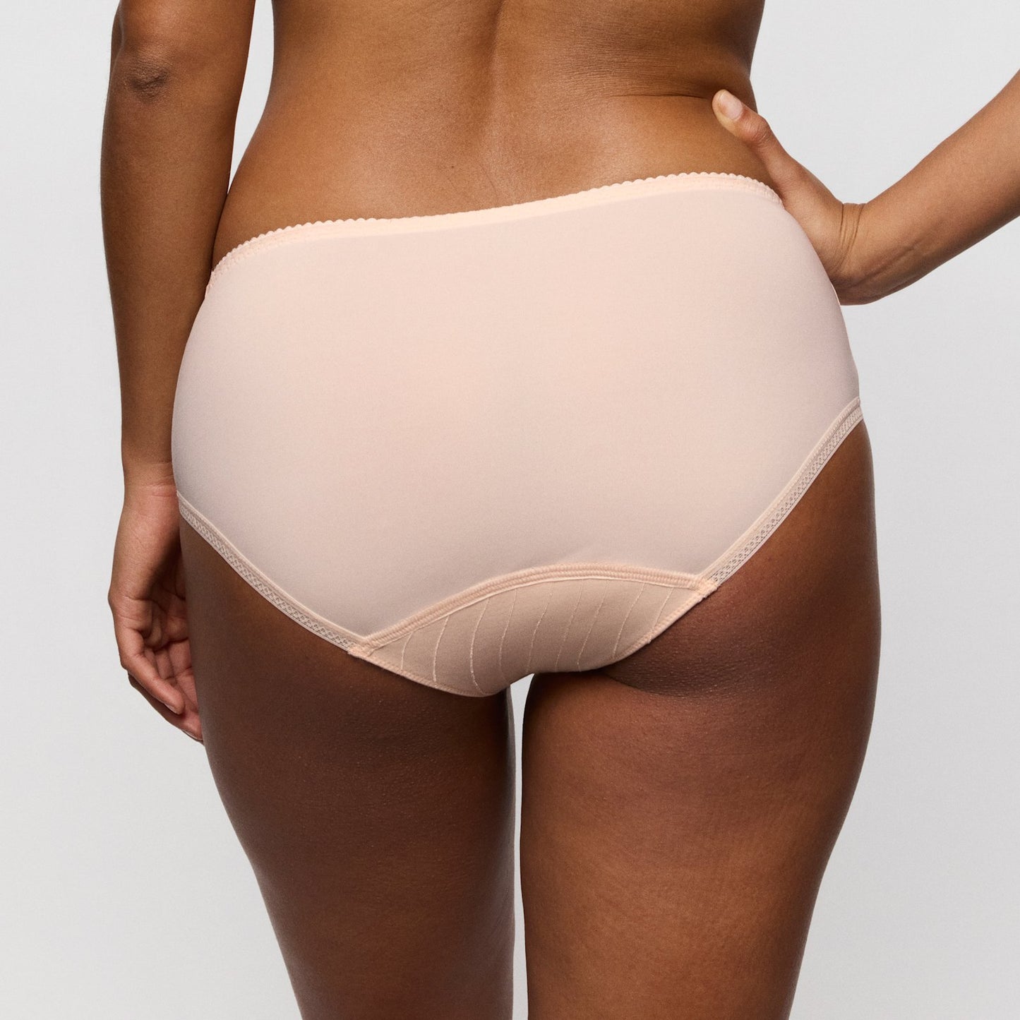 PrimaDonna Deauville Full Brief in Venus