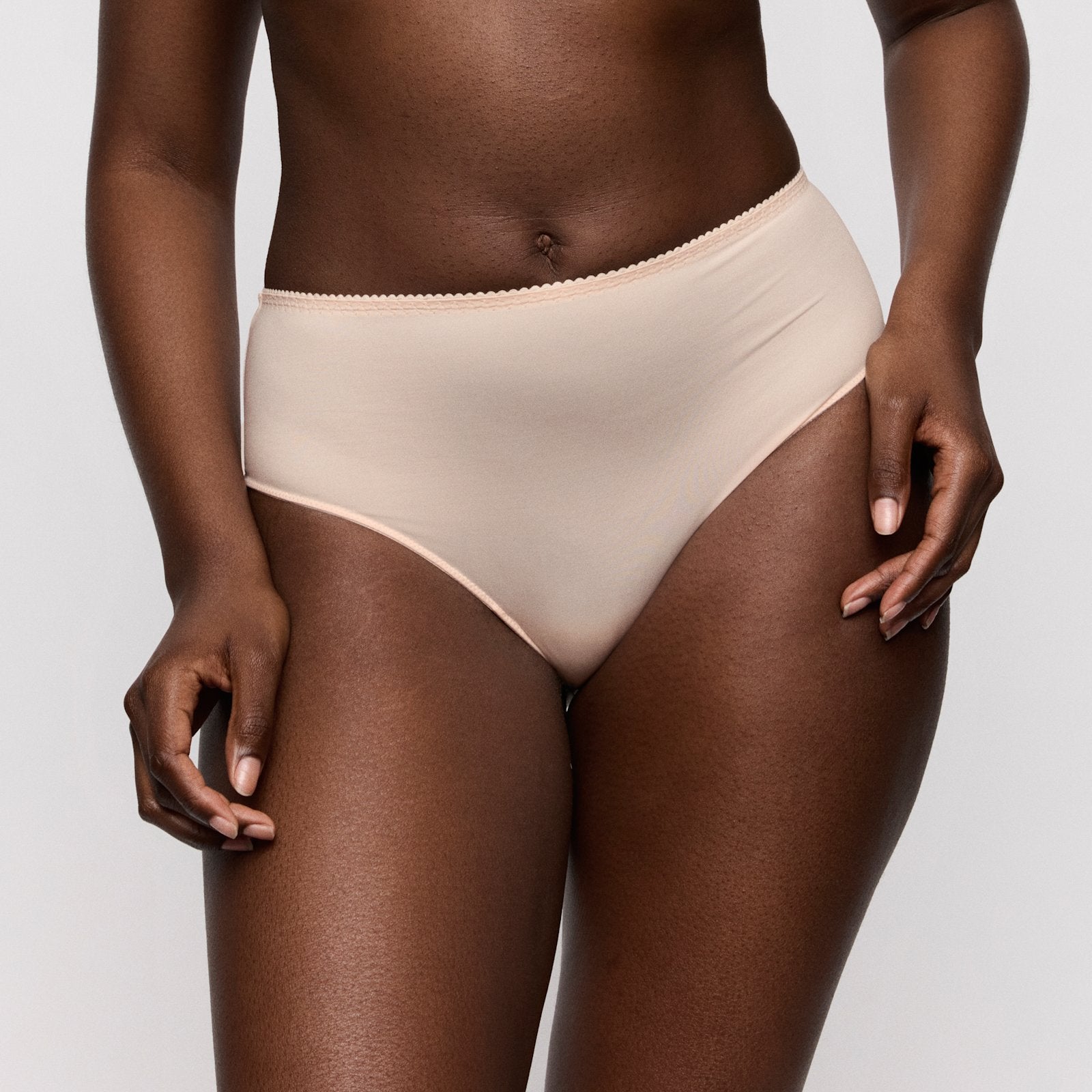 PrimaDonna Deauville Full Brief in Venus