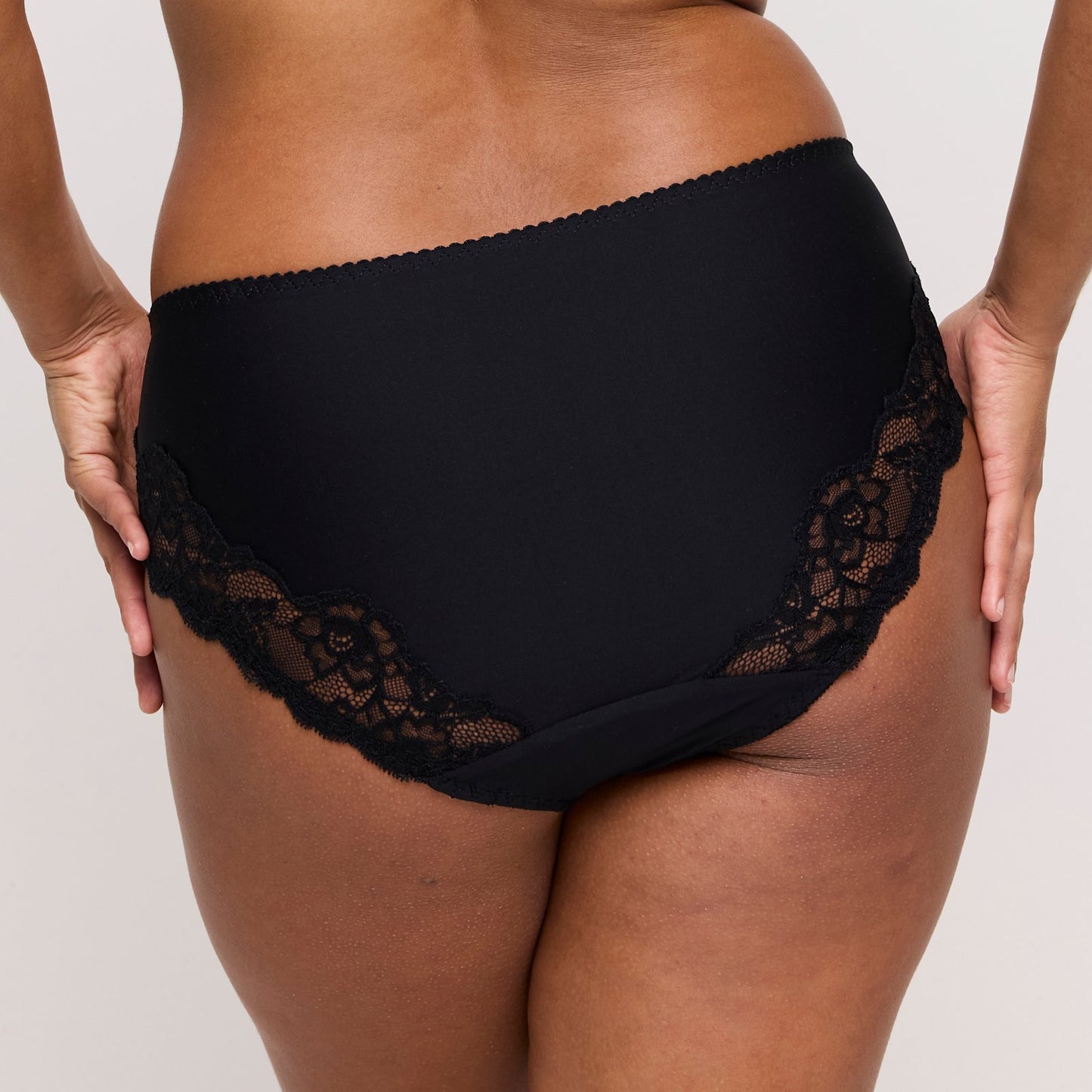 PrimaDonna Madison Full Brief in Black