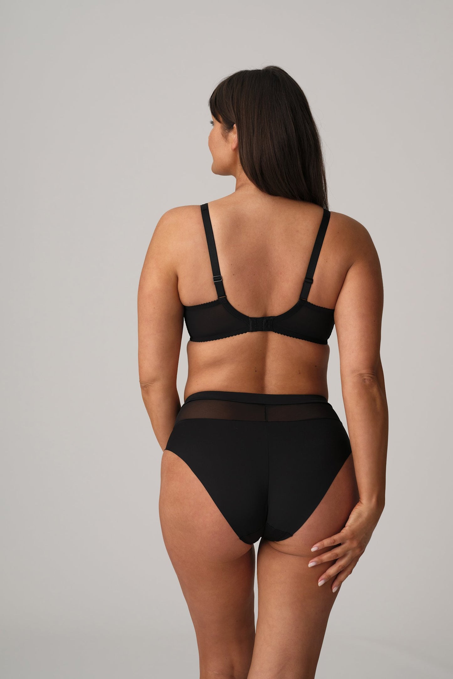 PrimaDonna Sophora Full Brief on model in Black