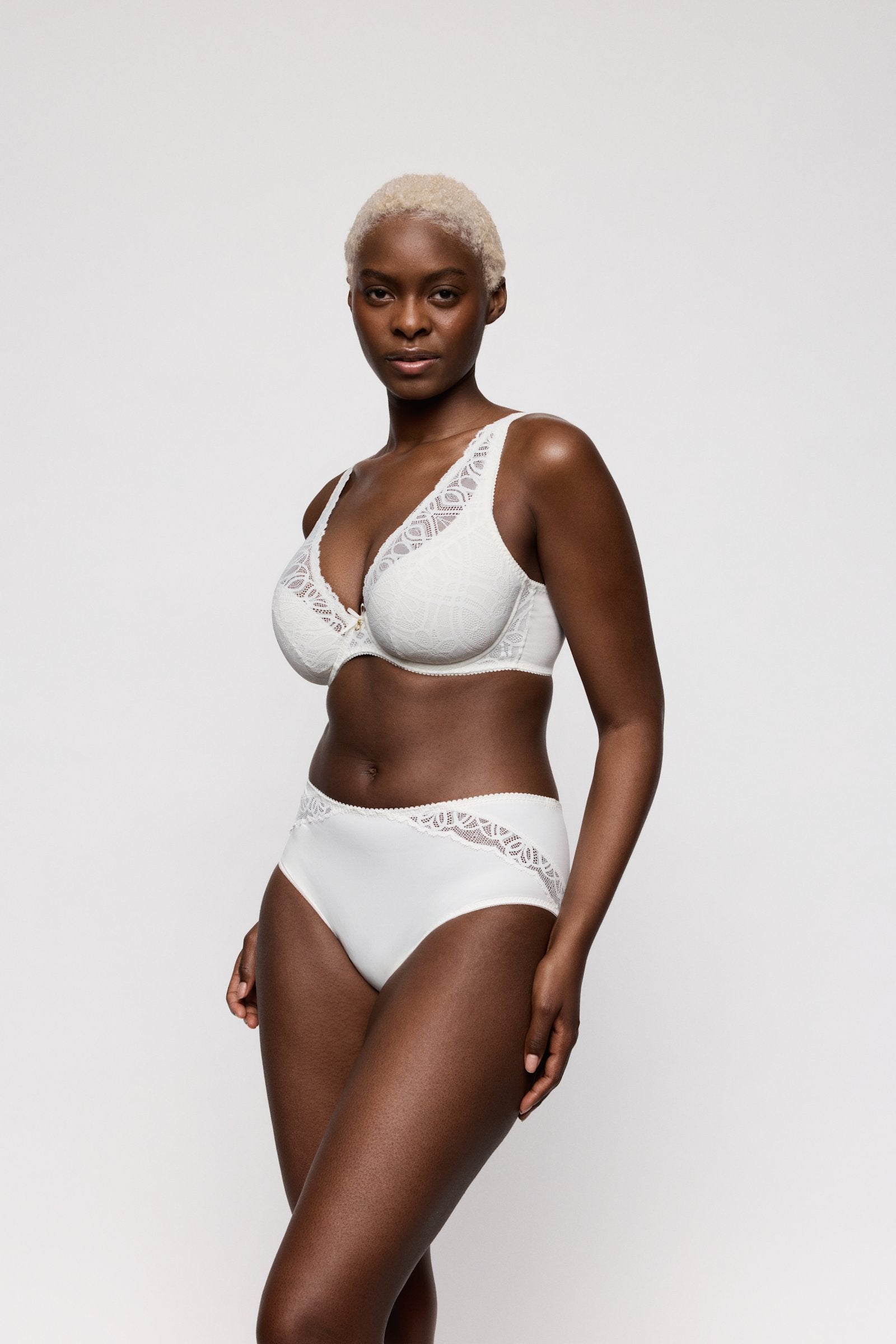PrimaDonna Salerno Full Brief on model in Natural