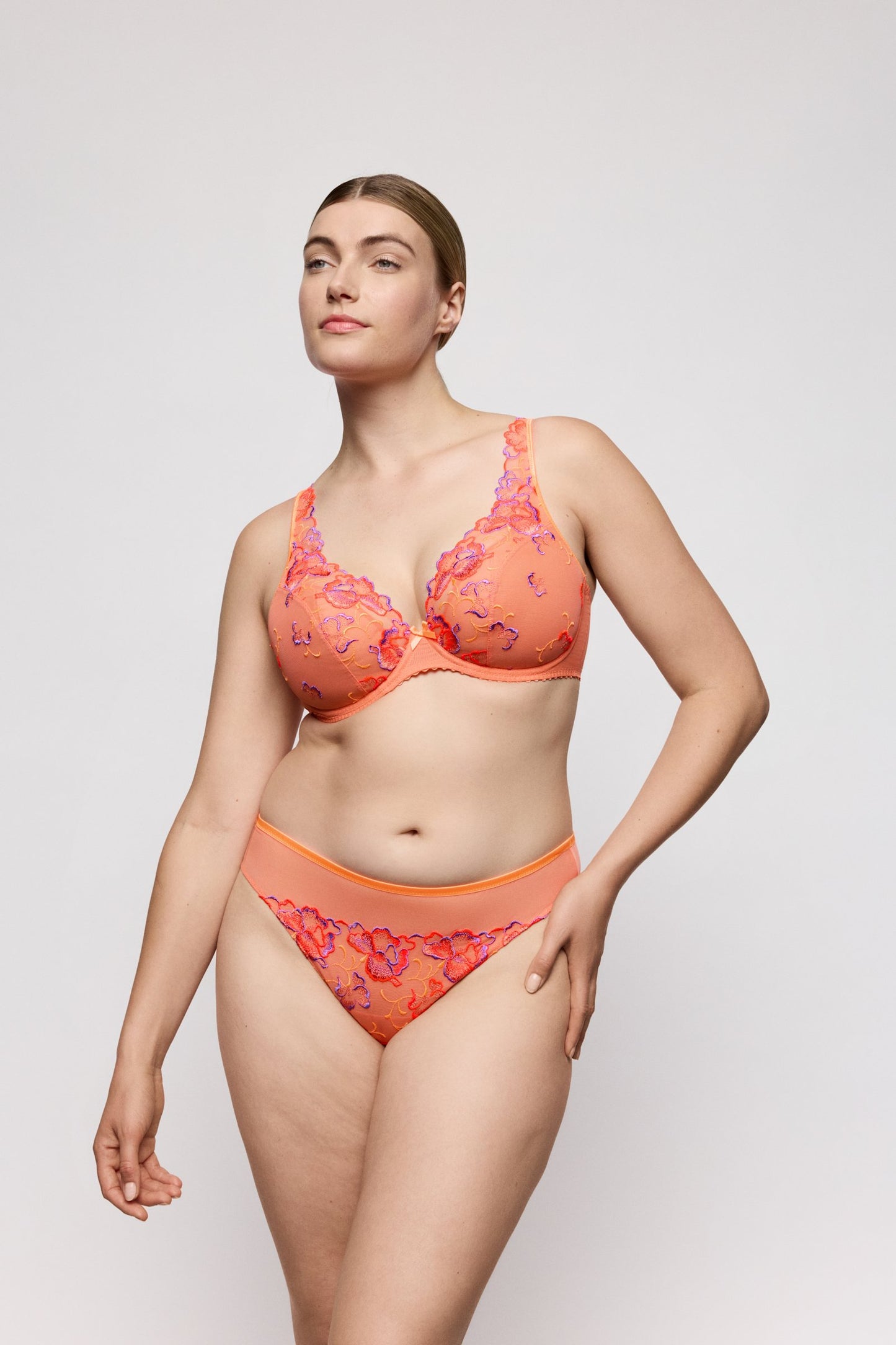 PrimaDonna Devdaha Thong on model in Sunset Blush