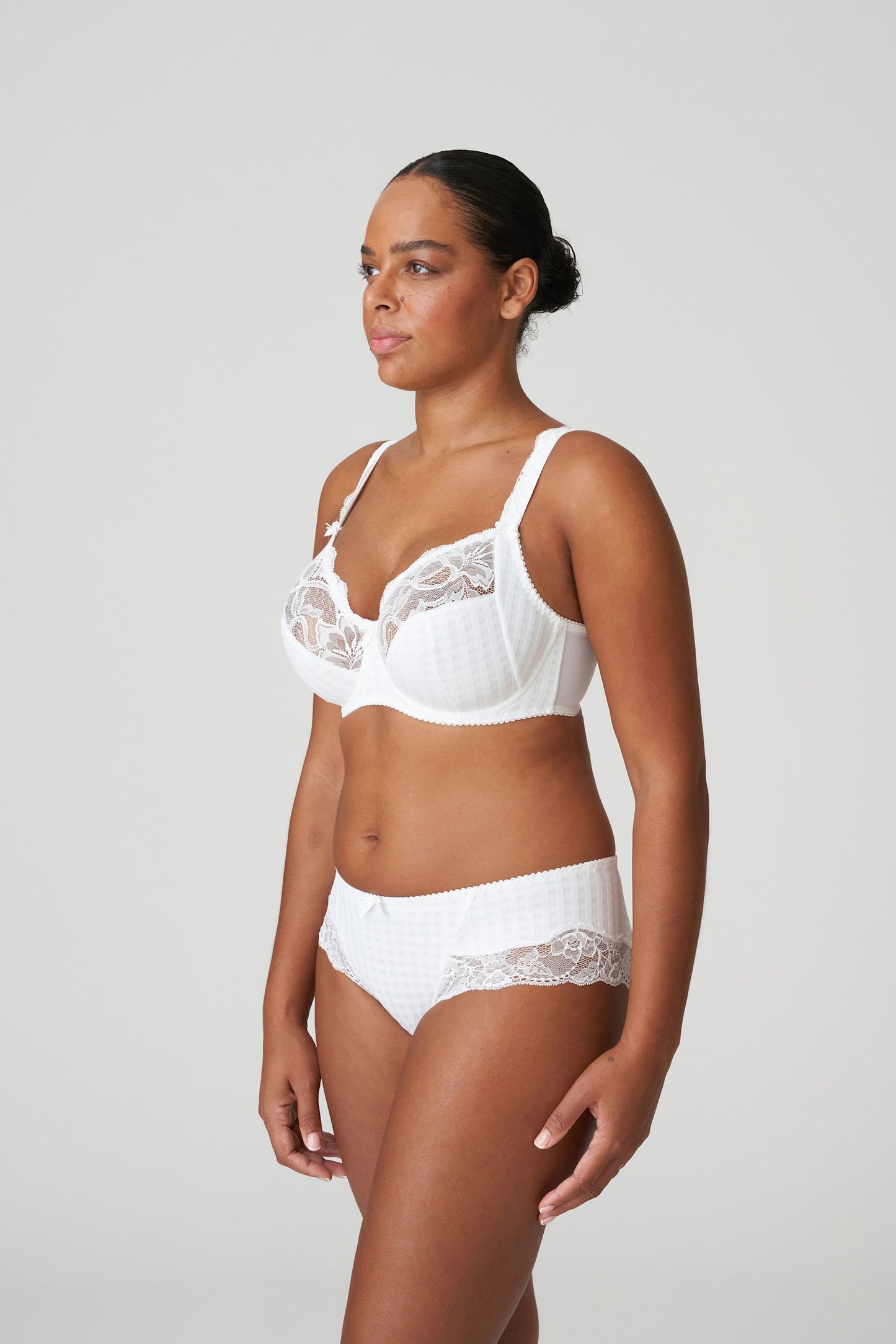 PrimaDonna Madison Hotpant on model in White