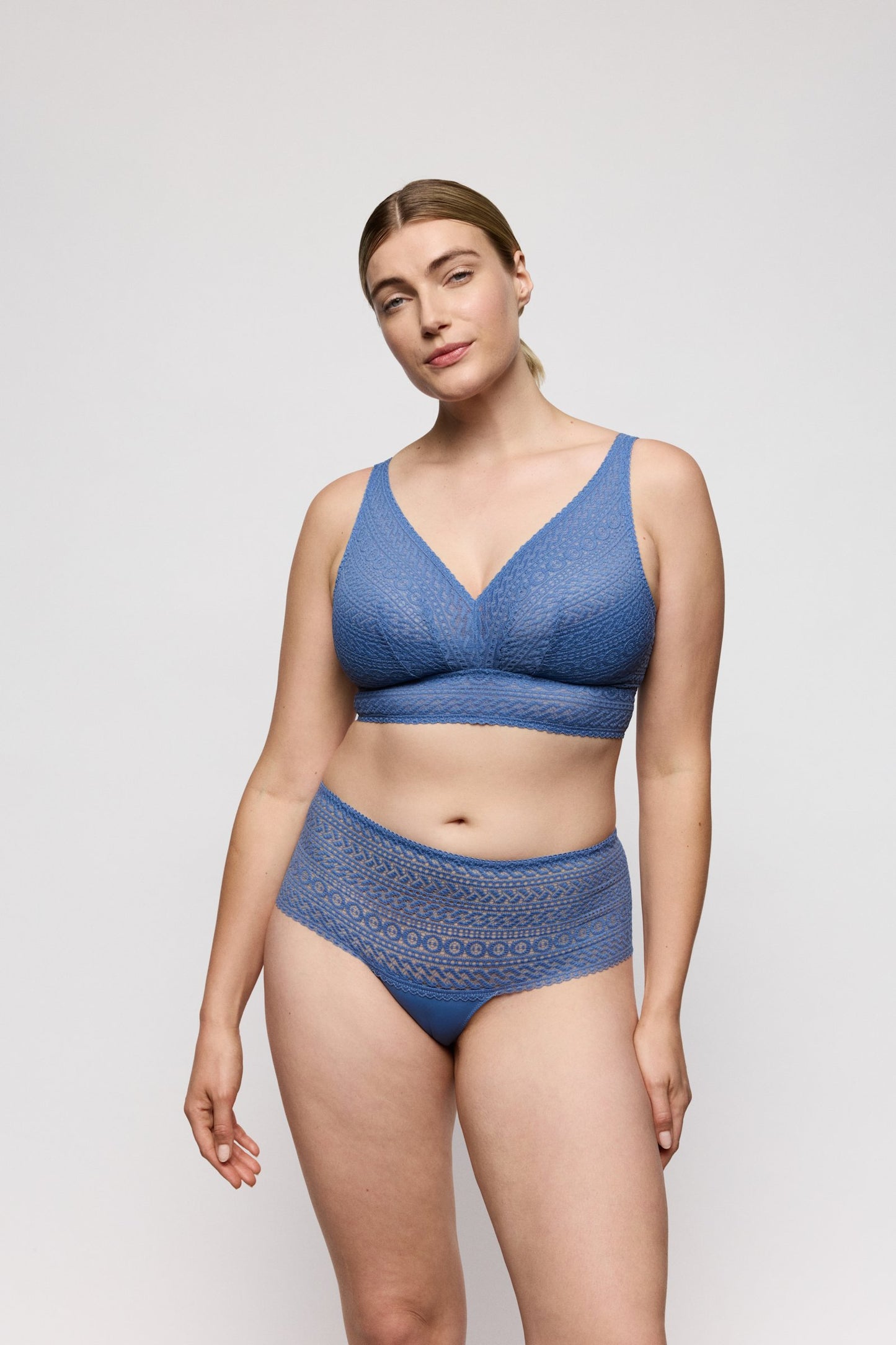 PrimaDonna Montara Luxury Thong on model in Regatta