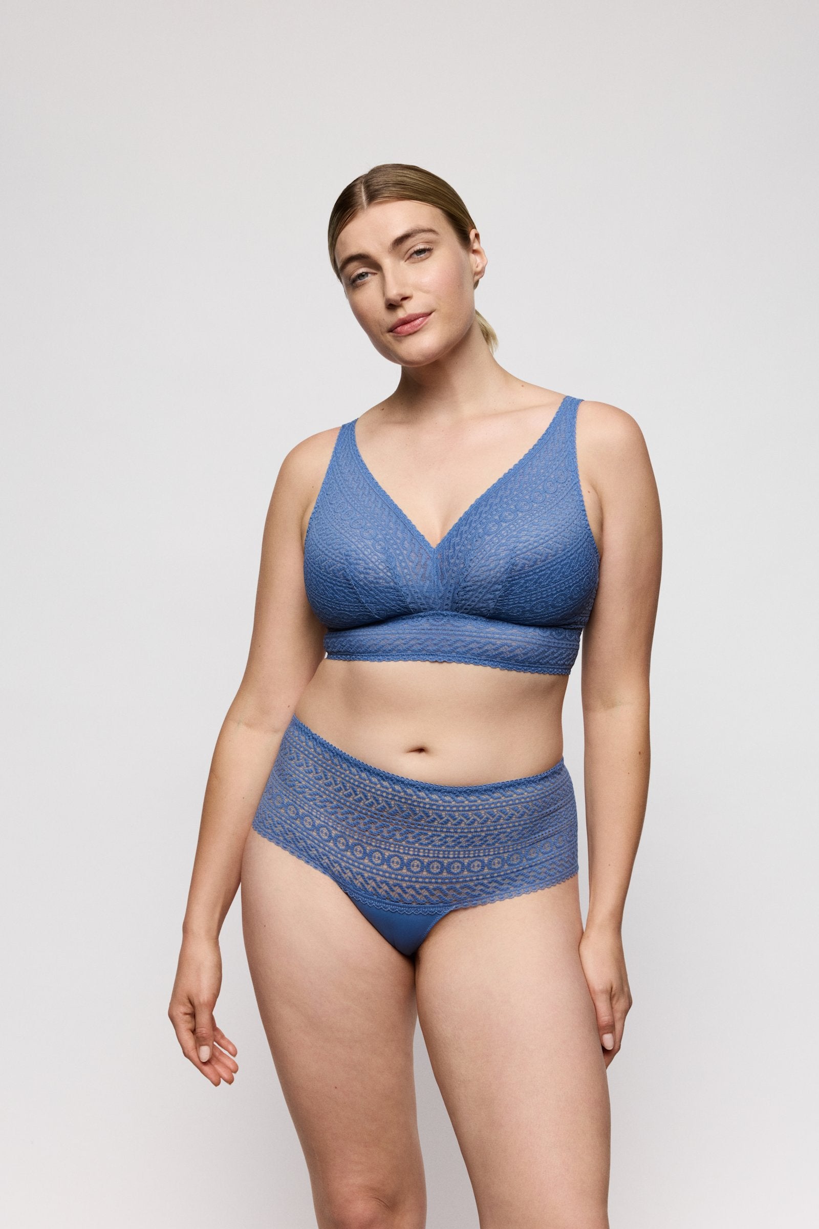 PrimaDonna Montara Luxury Thong on model in Regatta