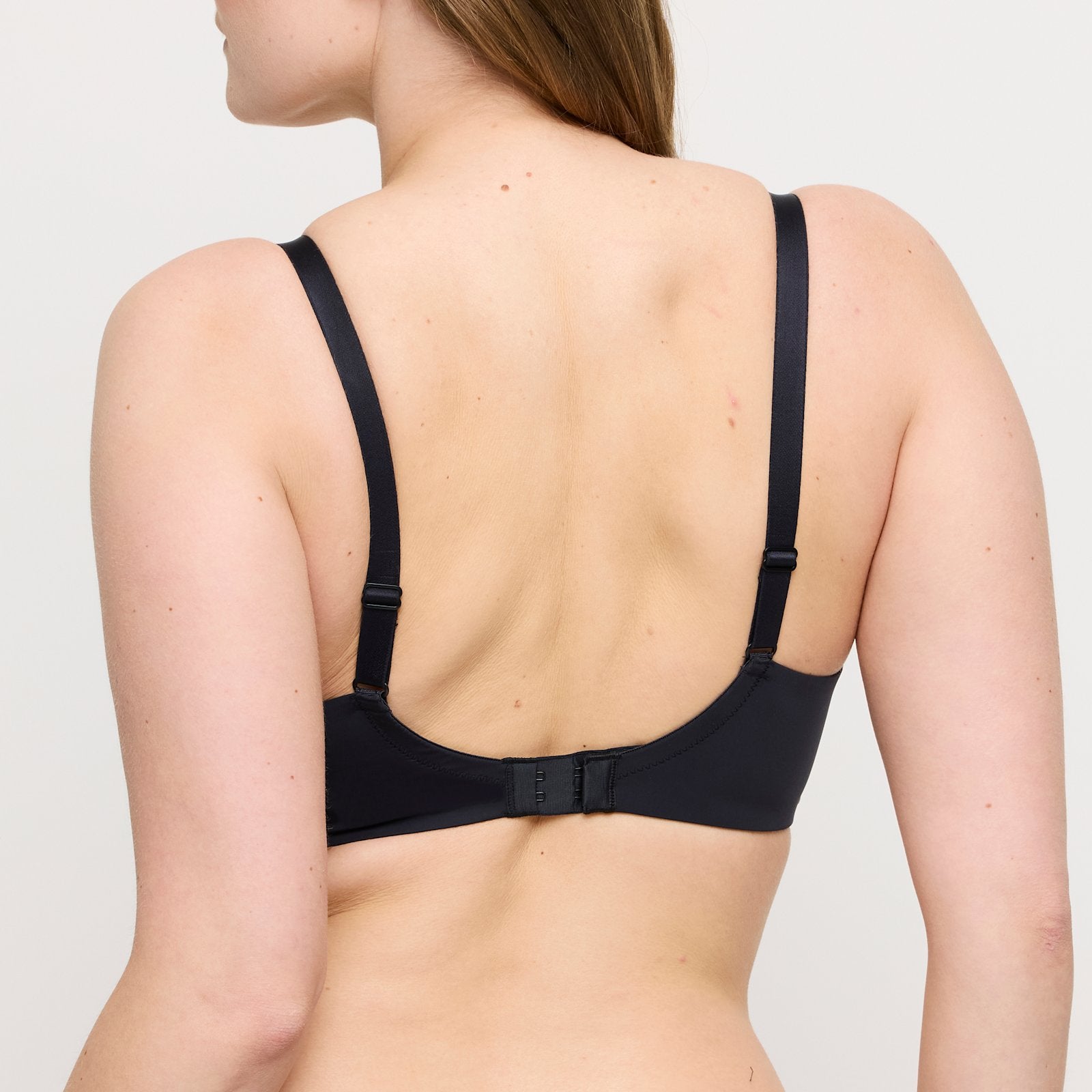 PrimaDonna Figuras Spacer Plunge Bra in Charcoal