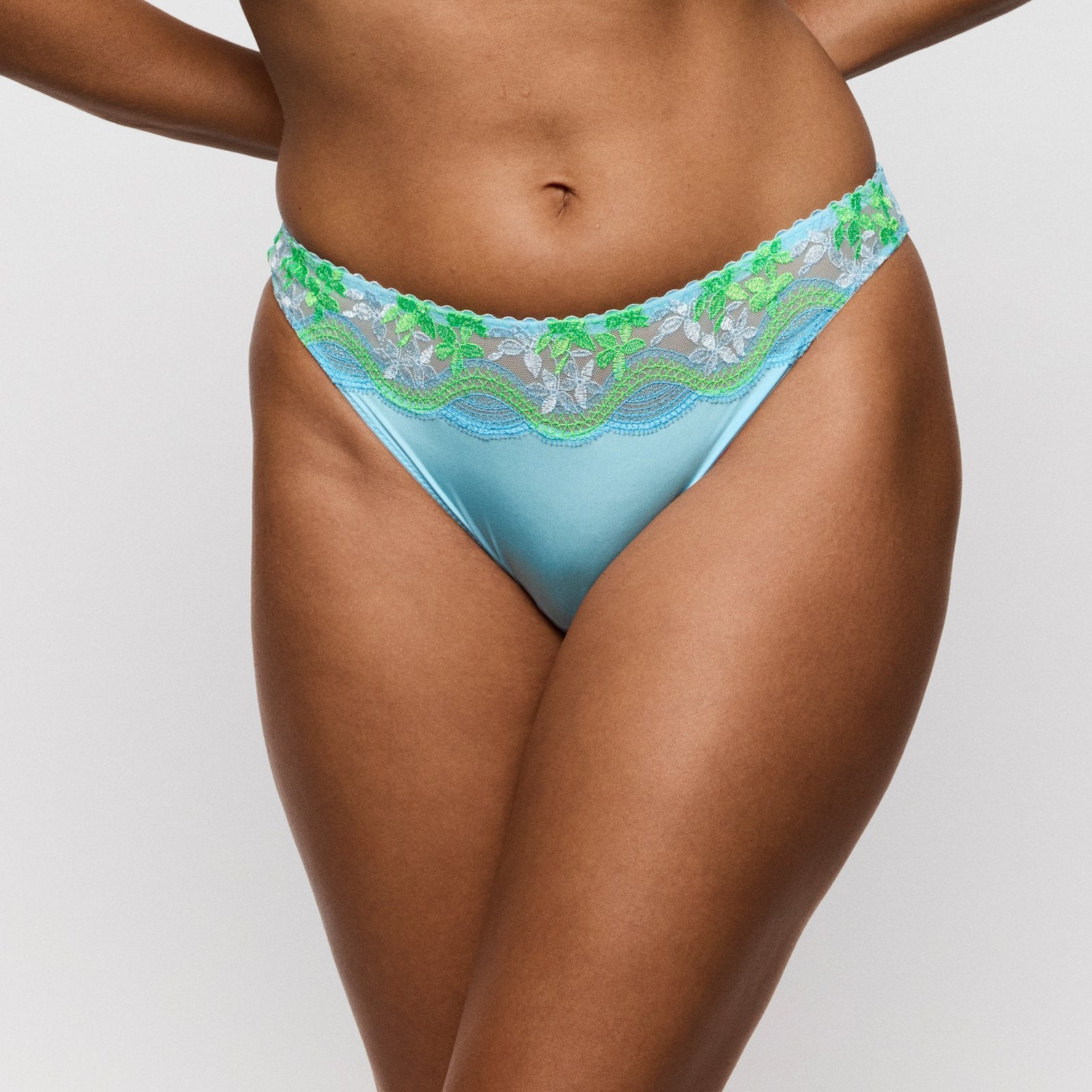 PrimaDonna Cala Luna Thong in Ice Dream
