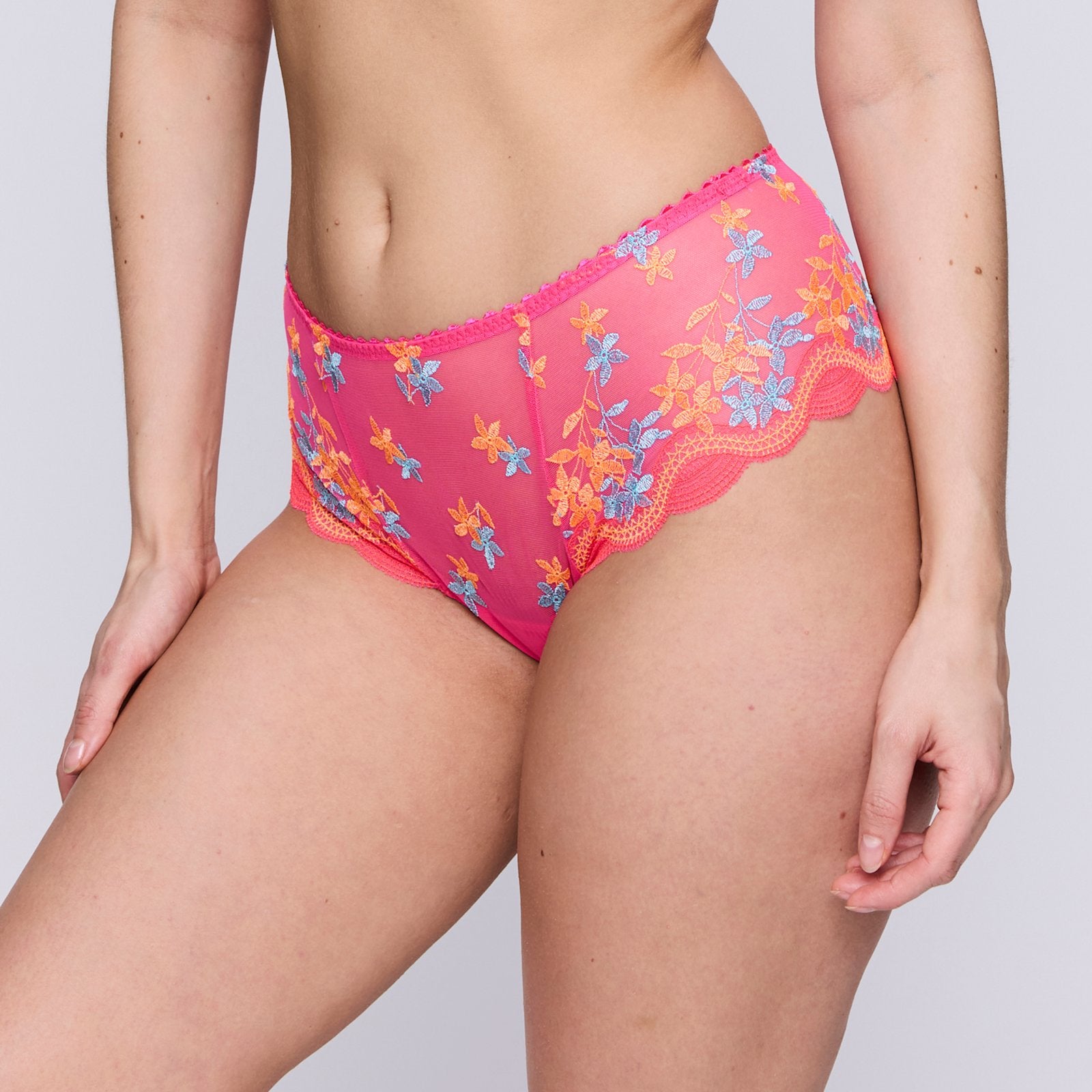 PrimaDonna Cala Luna Luxury Thong in Blogger Pink