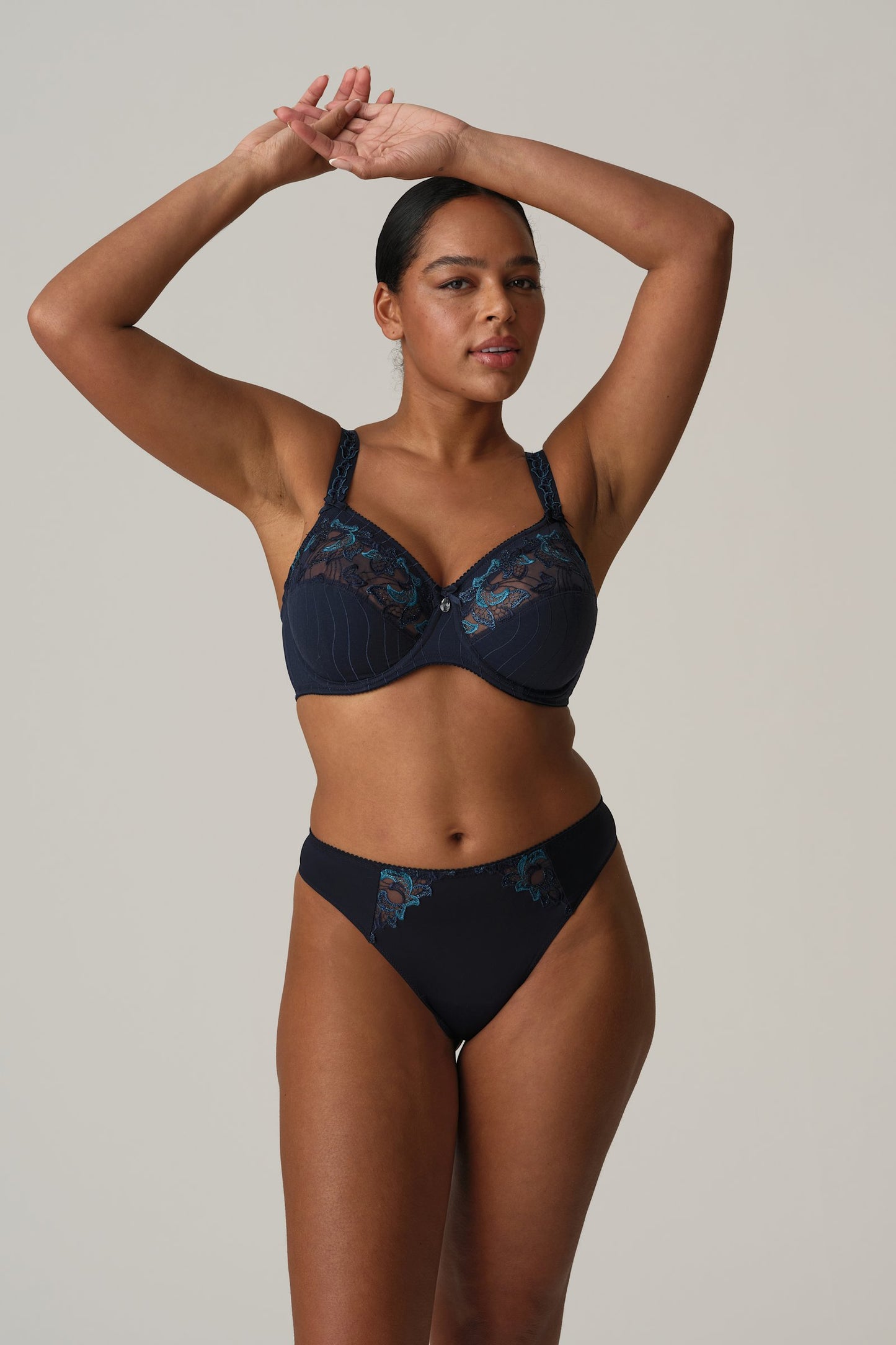 PrimaDonna Deauville Thong on model in Velvet Blue