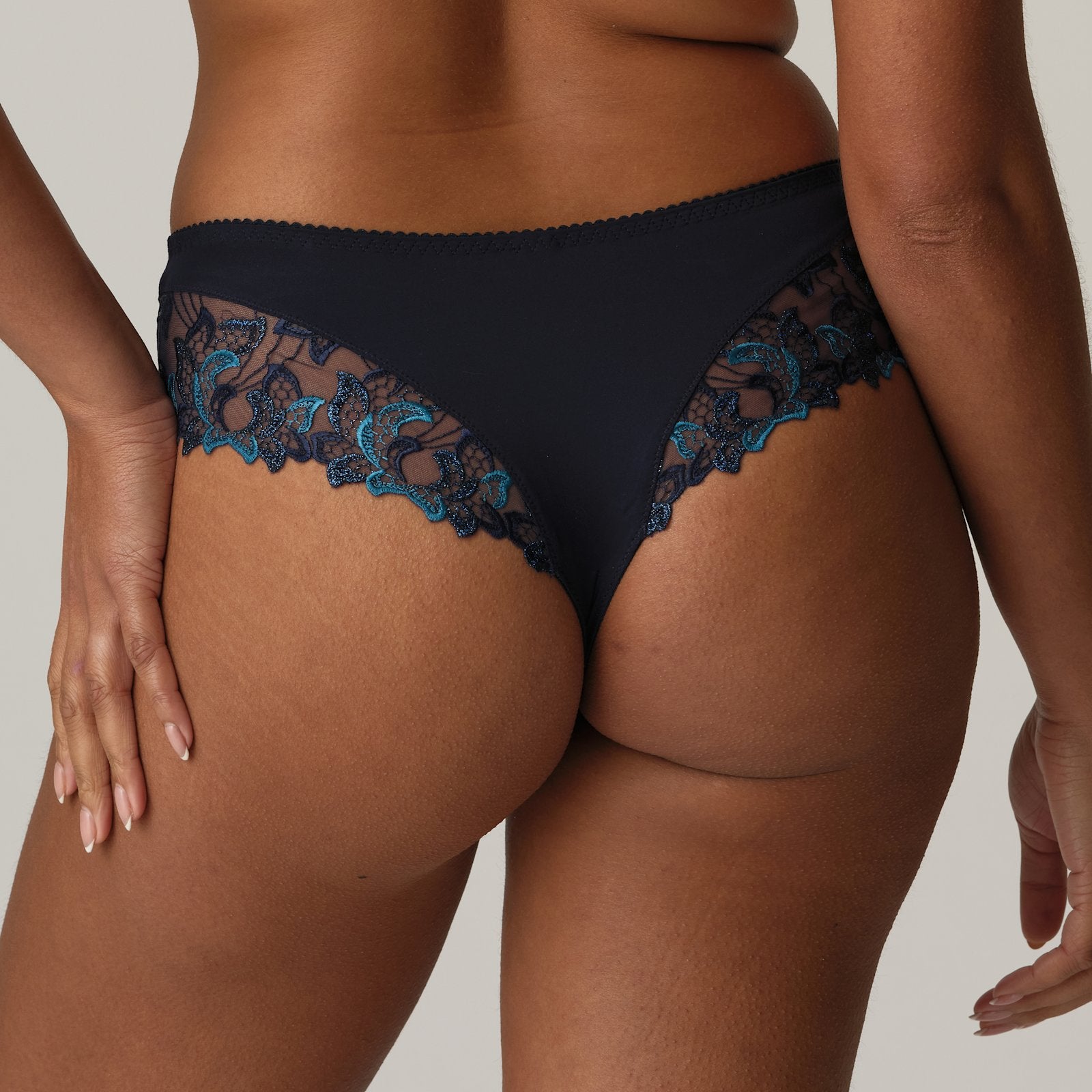 PrimaDonna Deauville Luxury Thong in Velvet Blue