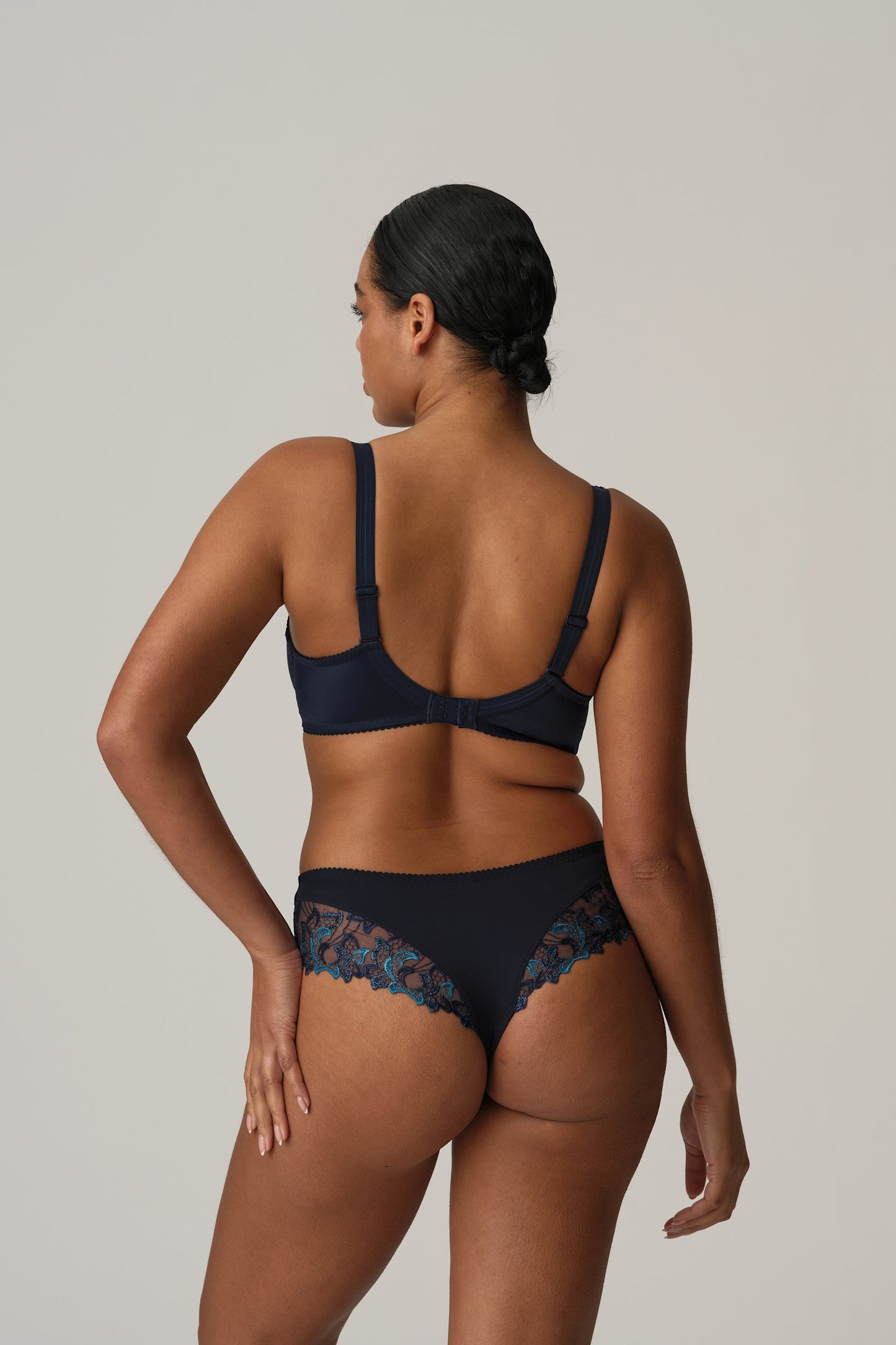 PrimaDonna Deauville Luxury Thong on model in Velvet Blue