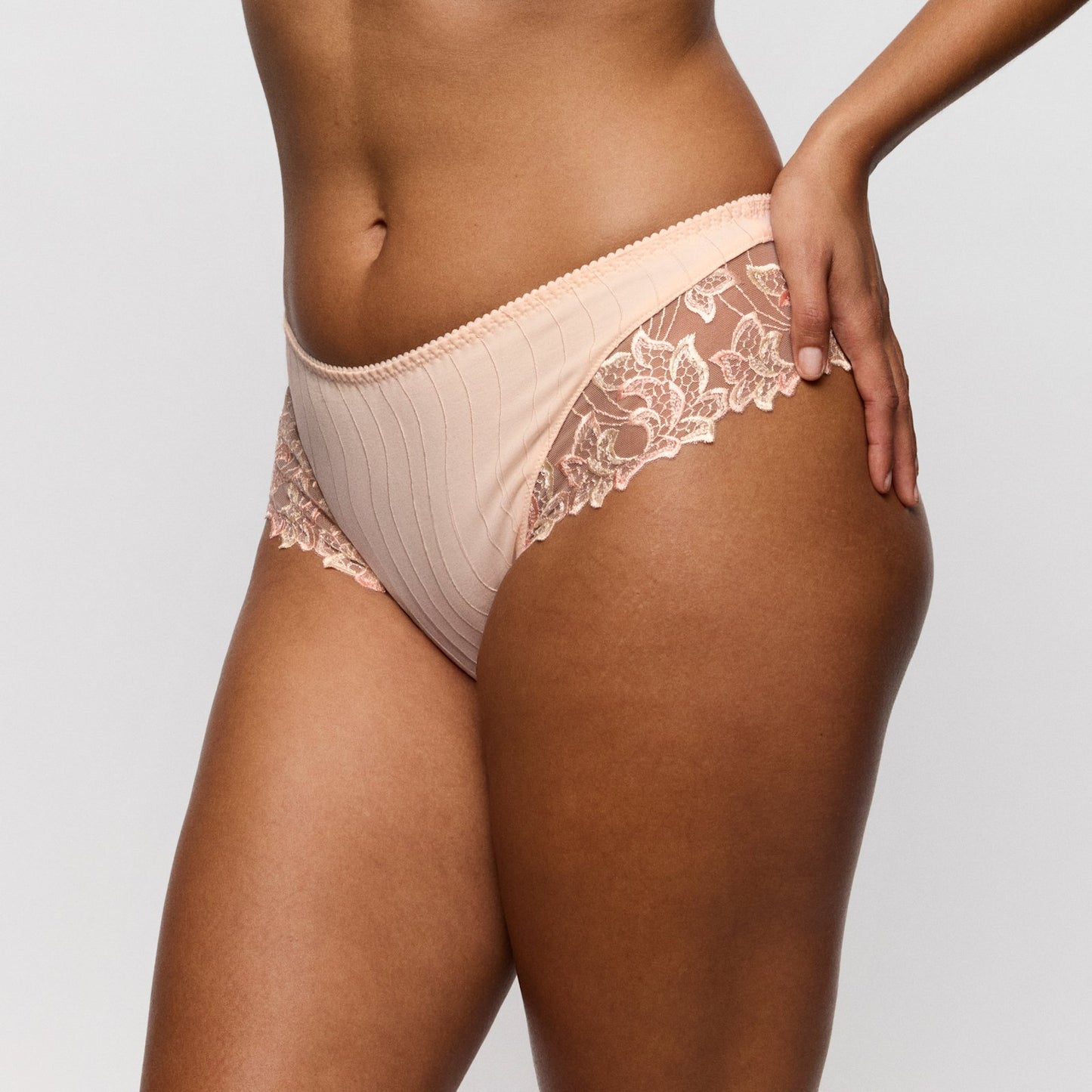 PrimaDonna Deauville Luxury Thong in Venus