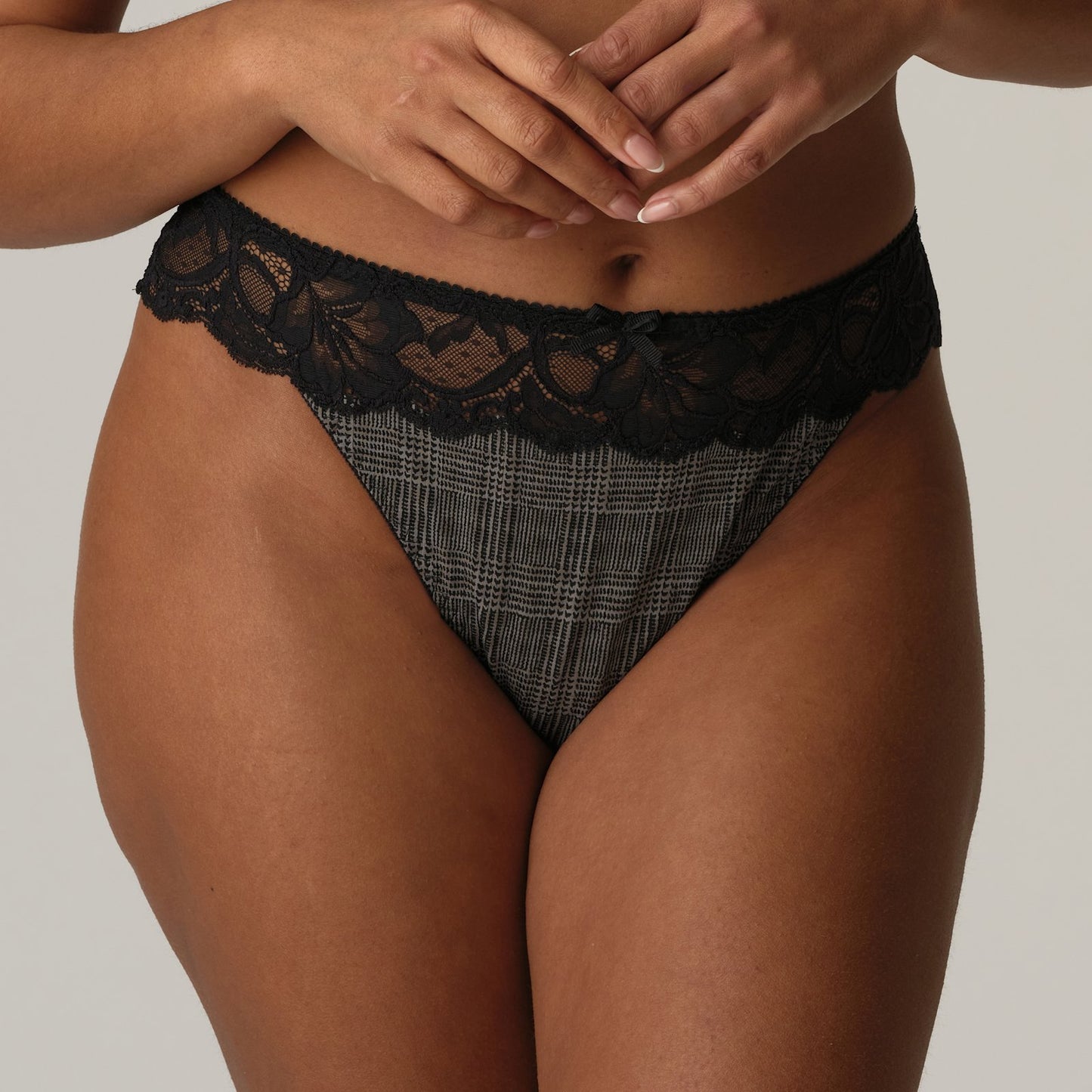 PrimaDonna Madison Thong in Black Tailor