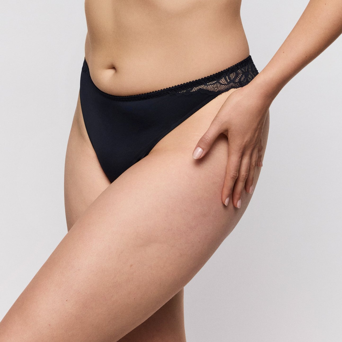 PrimaDonna Salerno Thong in Midnight Blue