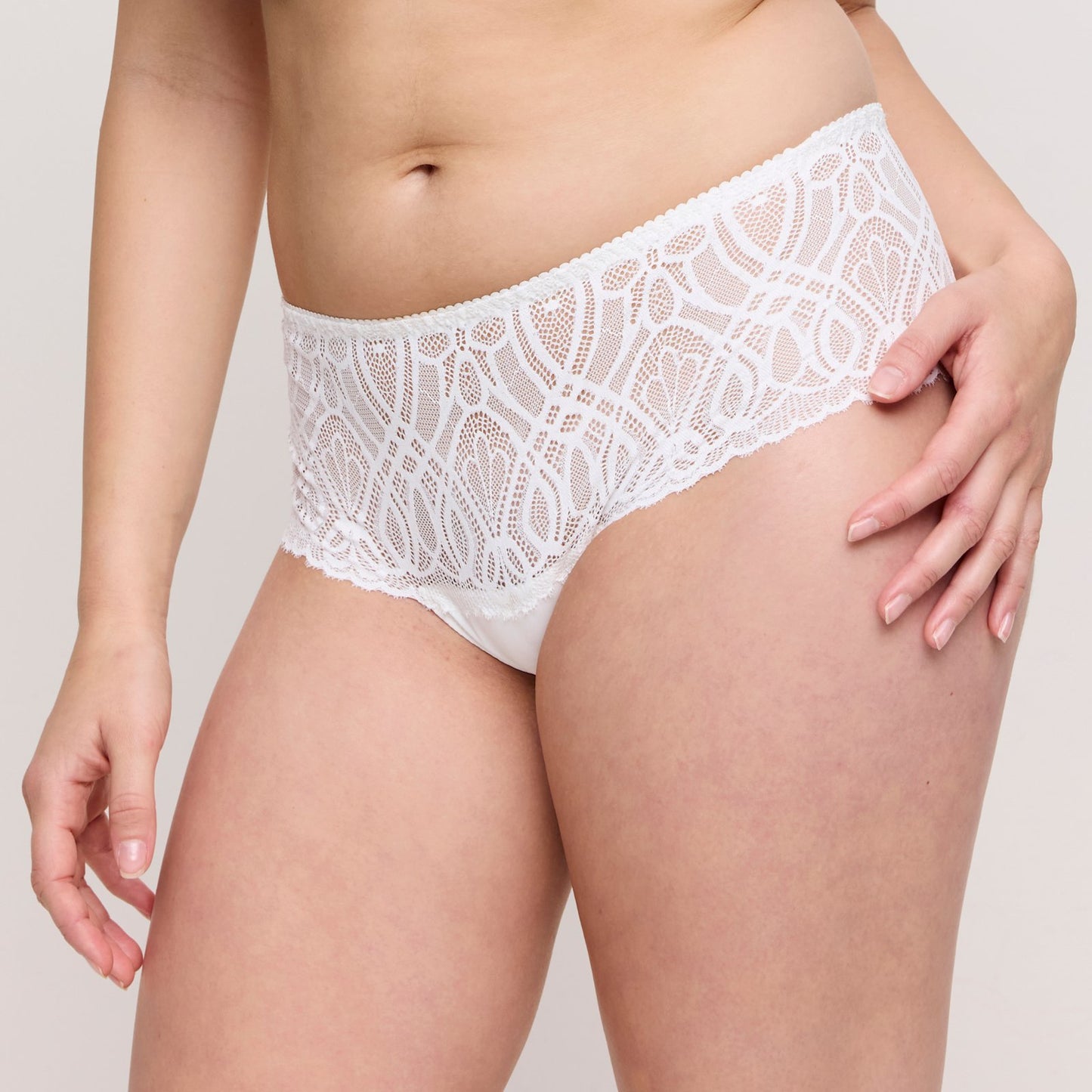 PrimaDonna Salerno Luxury Thong in Natural