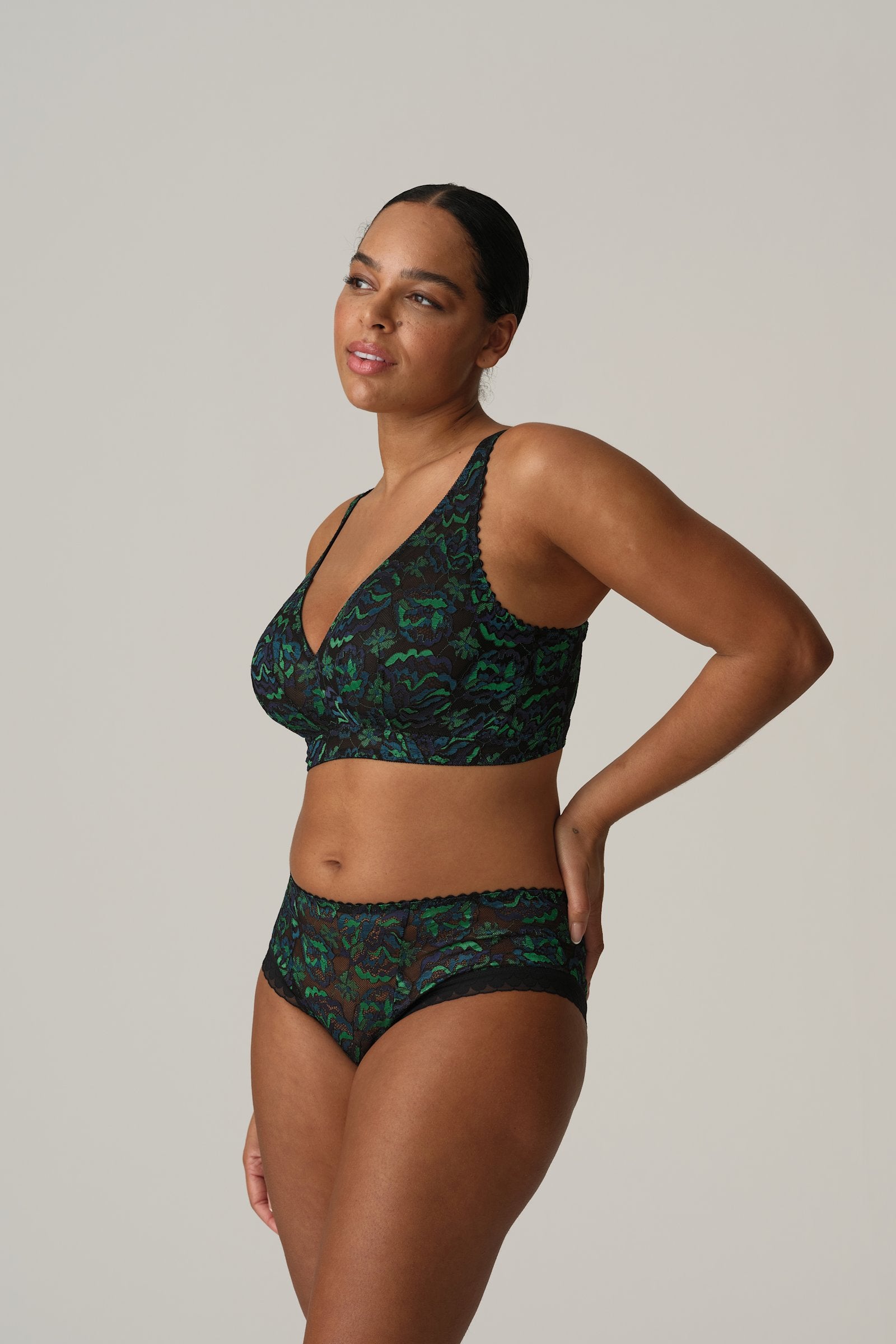 PrimaDonna San Angel Luxury Thong on model in Peacock Feather