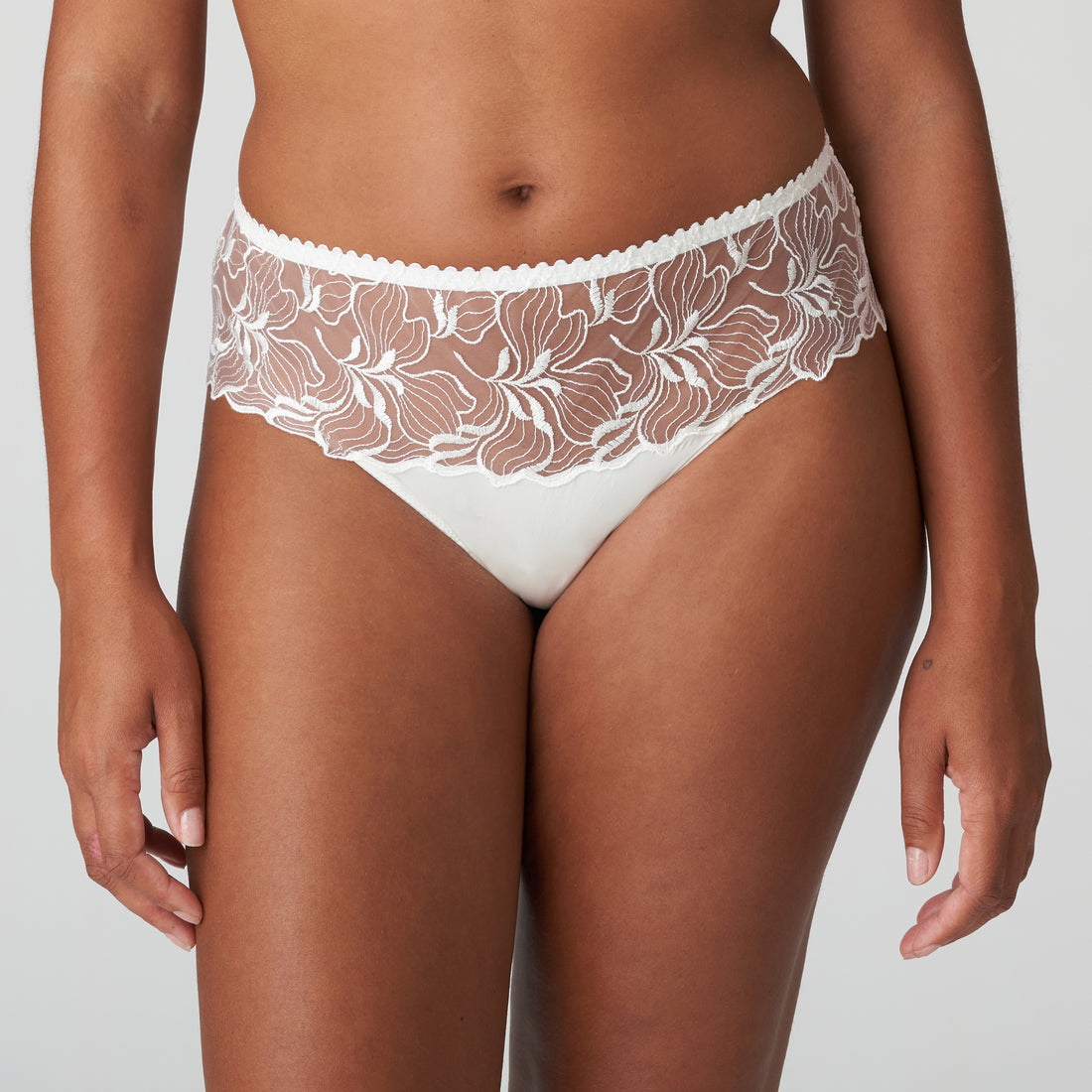 Primadonna Springdale Luxury Thong (0663471) Natural