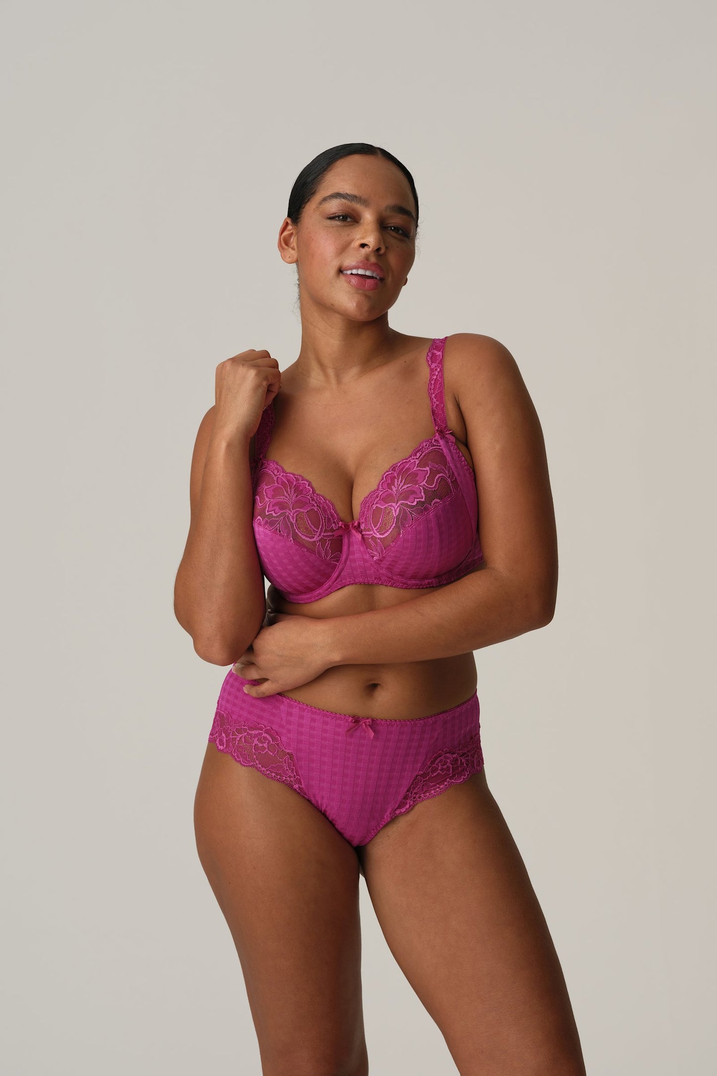PrimaDonna Madison Full Cup Bra on model in Fuchsia Fiesta